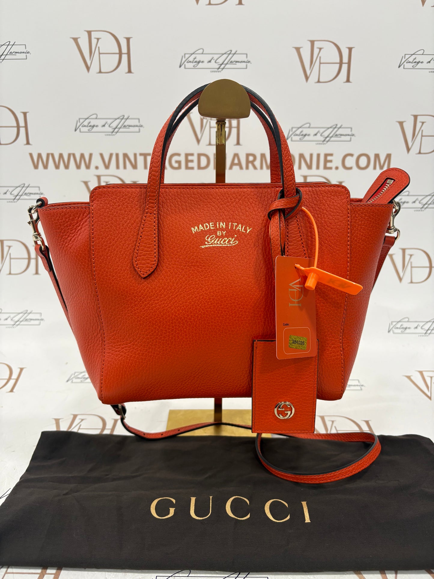 384026 - Gucci Swing