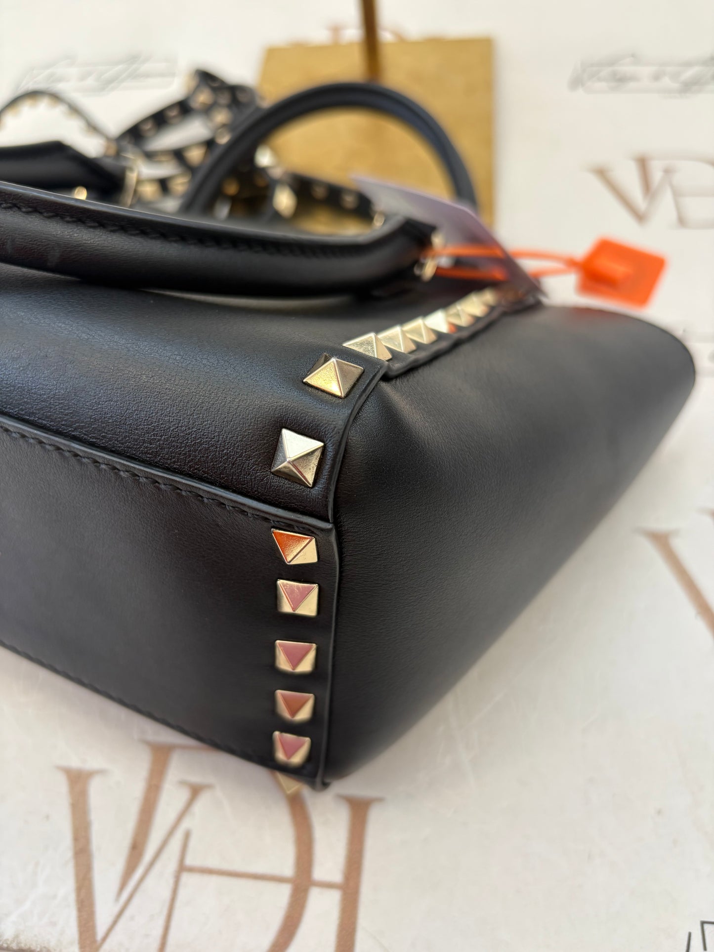 383885 - Valentino Rockstud
