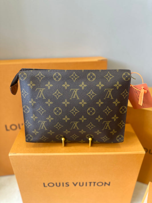 Louis Vuitton Toilette 26