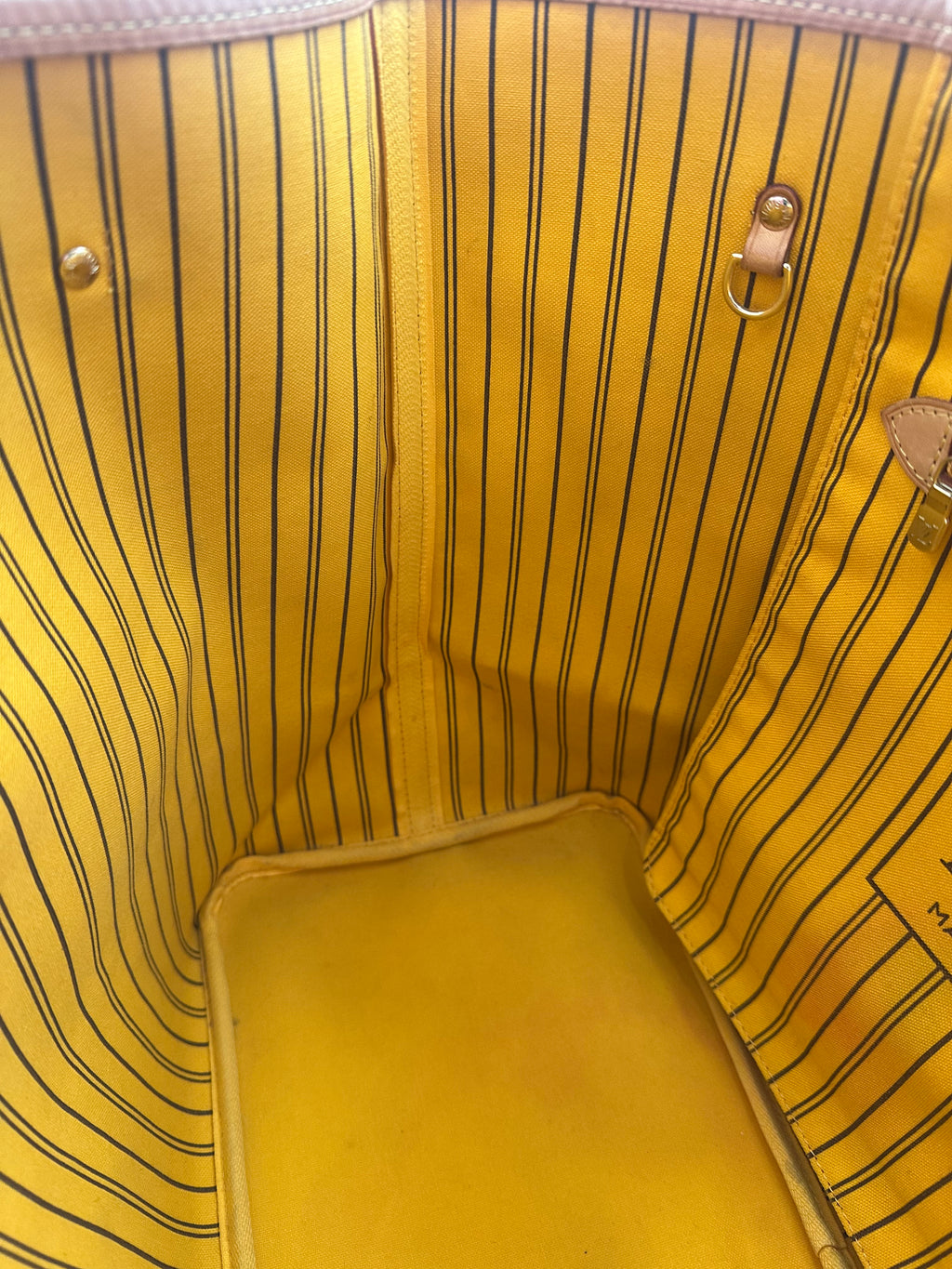 Louis Vuitton Neverfull