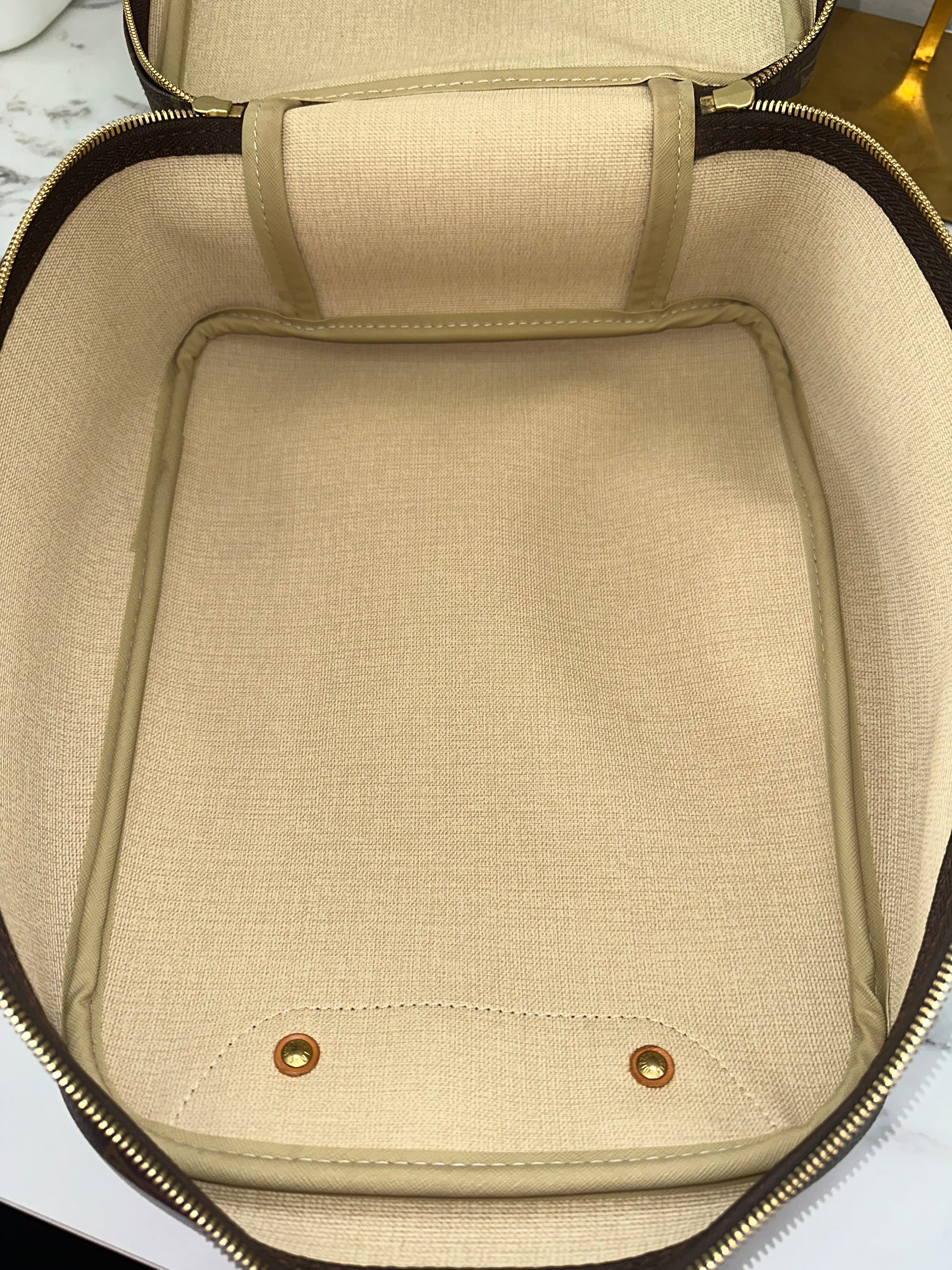 Louis Vuitton Excursion