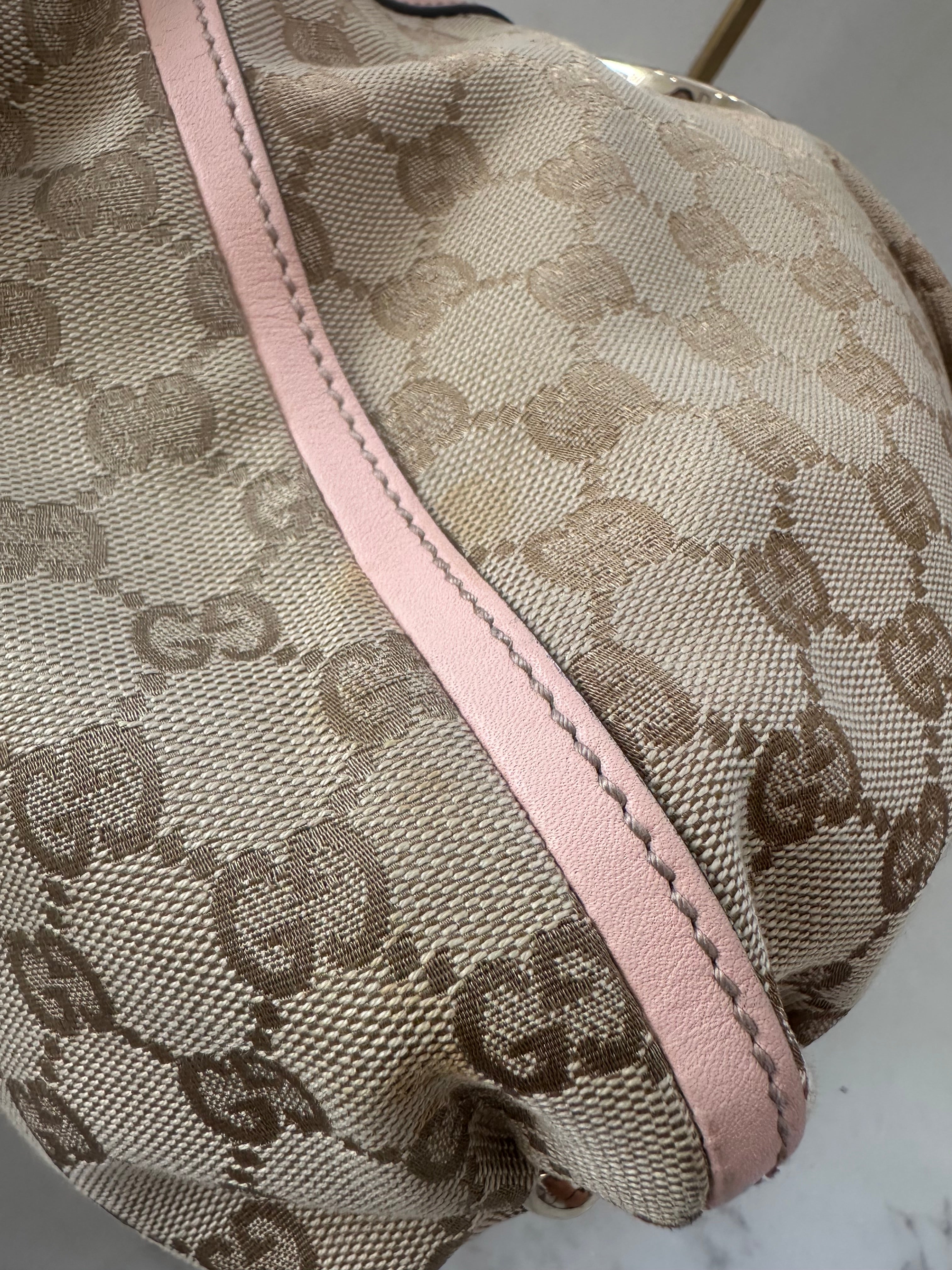 Gucci Pink Abbey GG