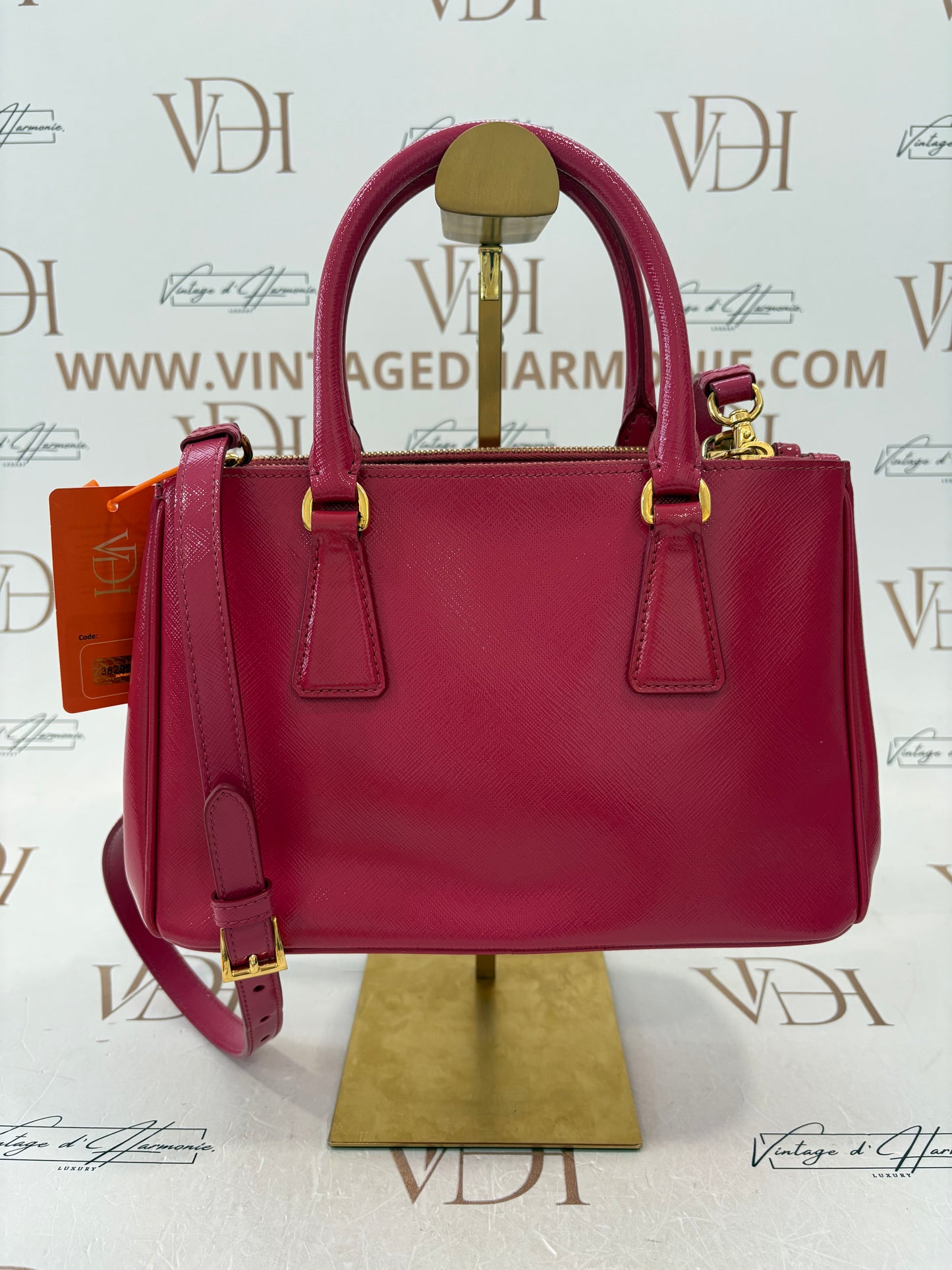 382954 - Prada Galleria Nano Pink