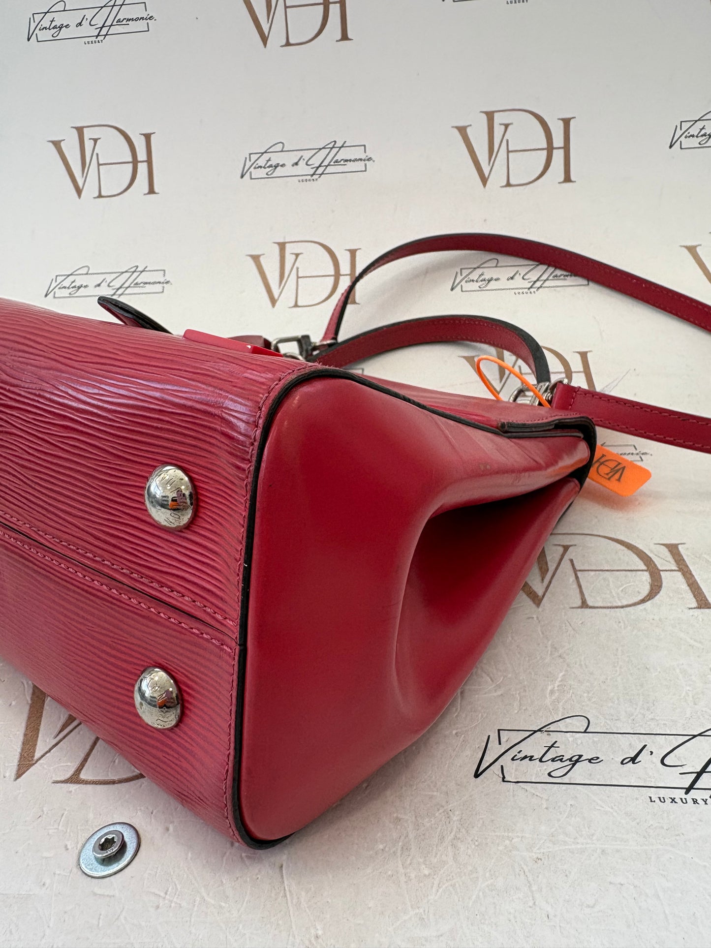 383489 - LV Cluny