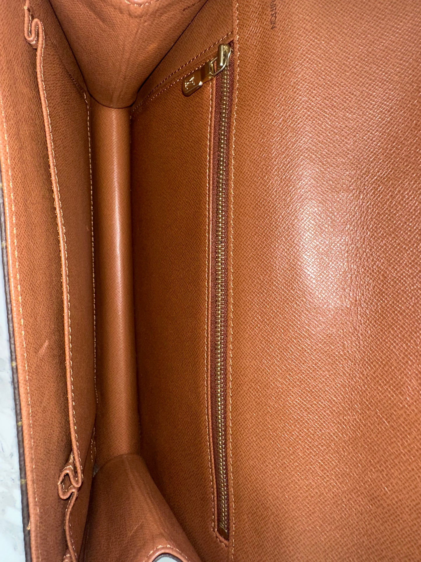 Louis Vuitton Pochette Dame GM