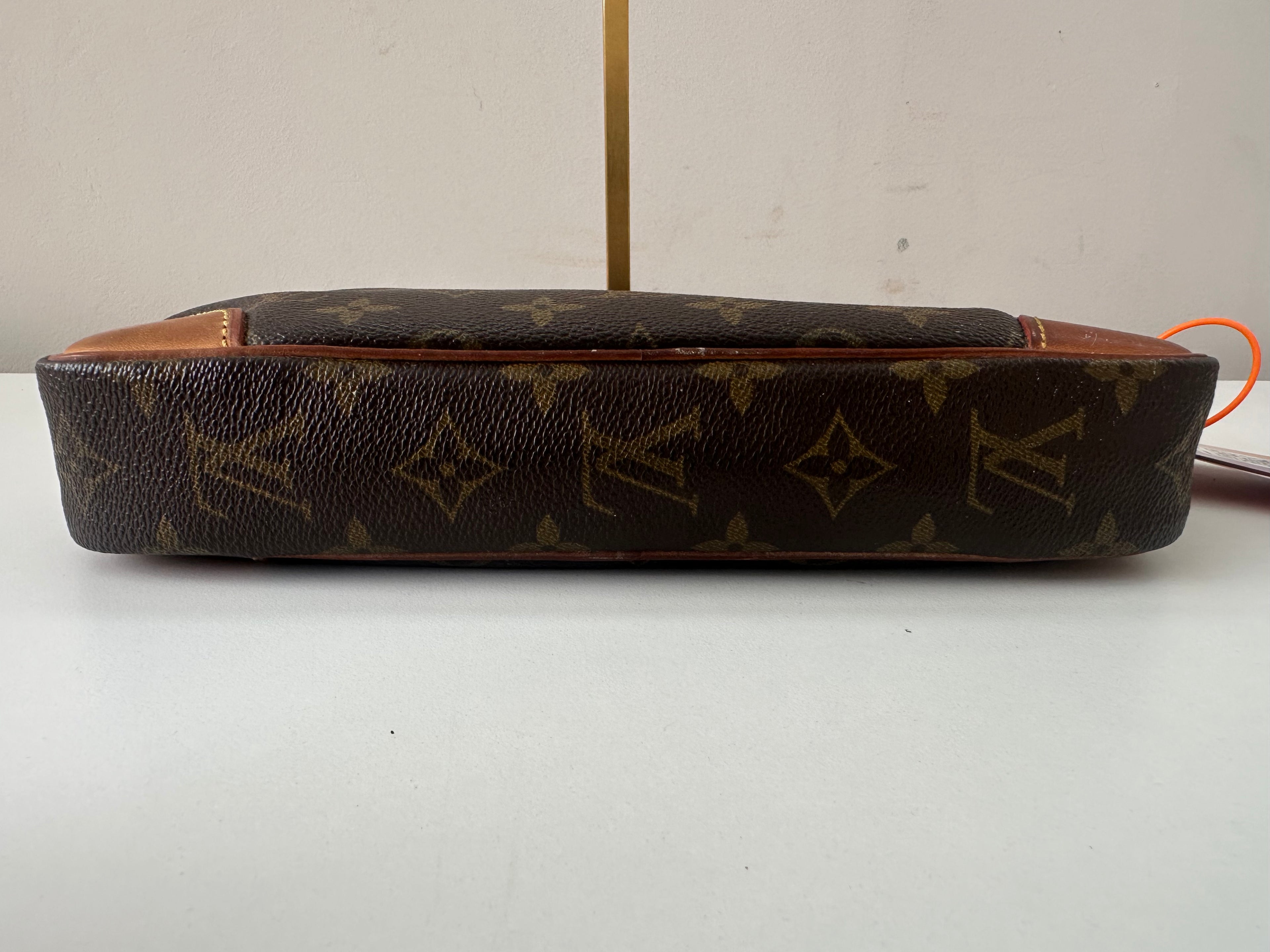 Louis Vuitton Dragonne GM