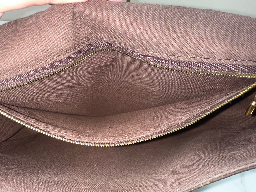 Louis Vuitton Menilmontant PM