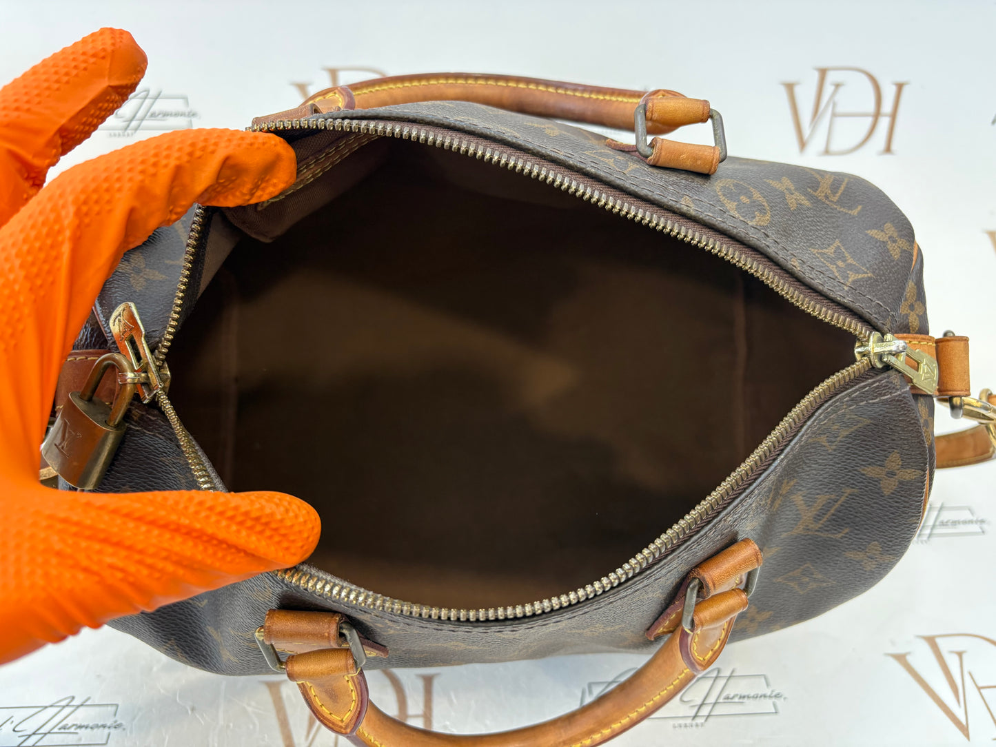017654 - Louis Vuitton Speedy 30 Bandouliere