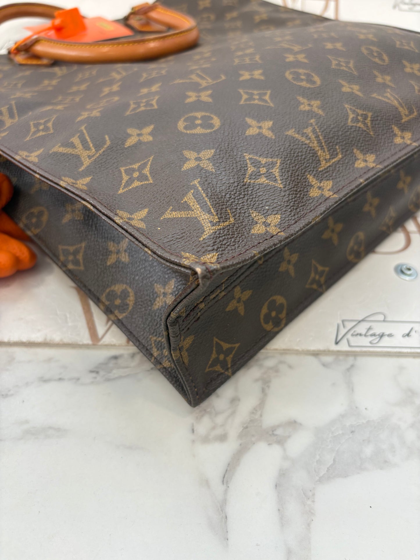 018793 - Louis Vuitton Sac Plat