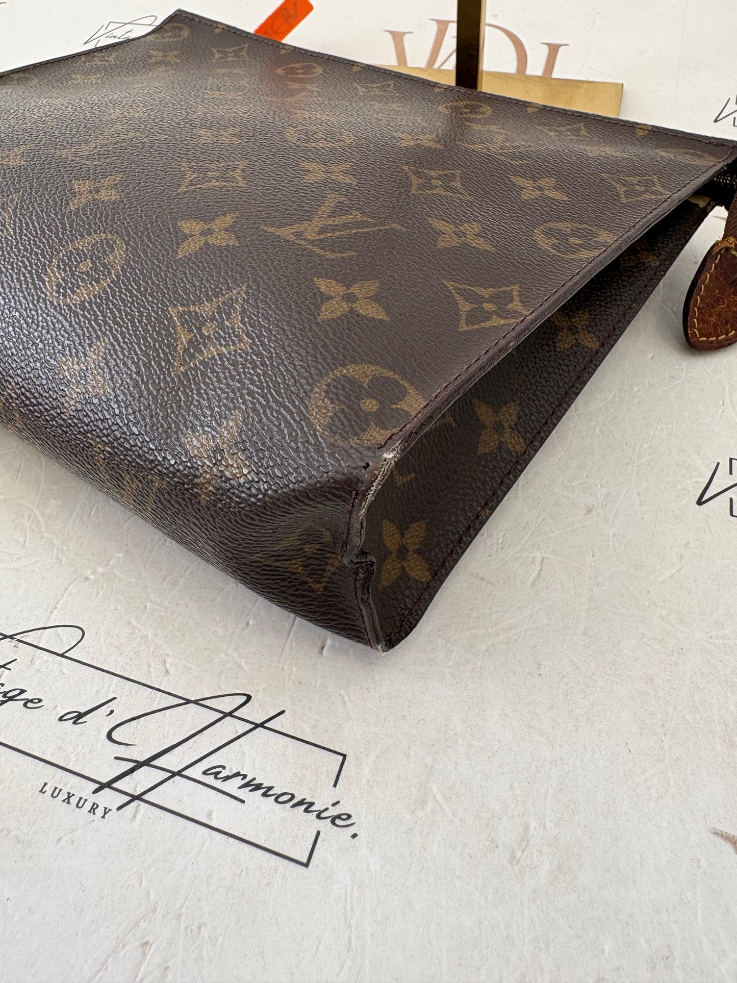 017704 - Louis Vuitton Pochette Toilette 26