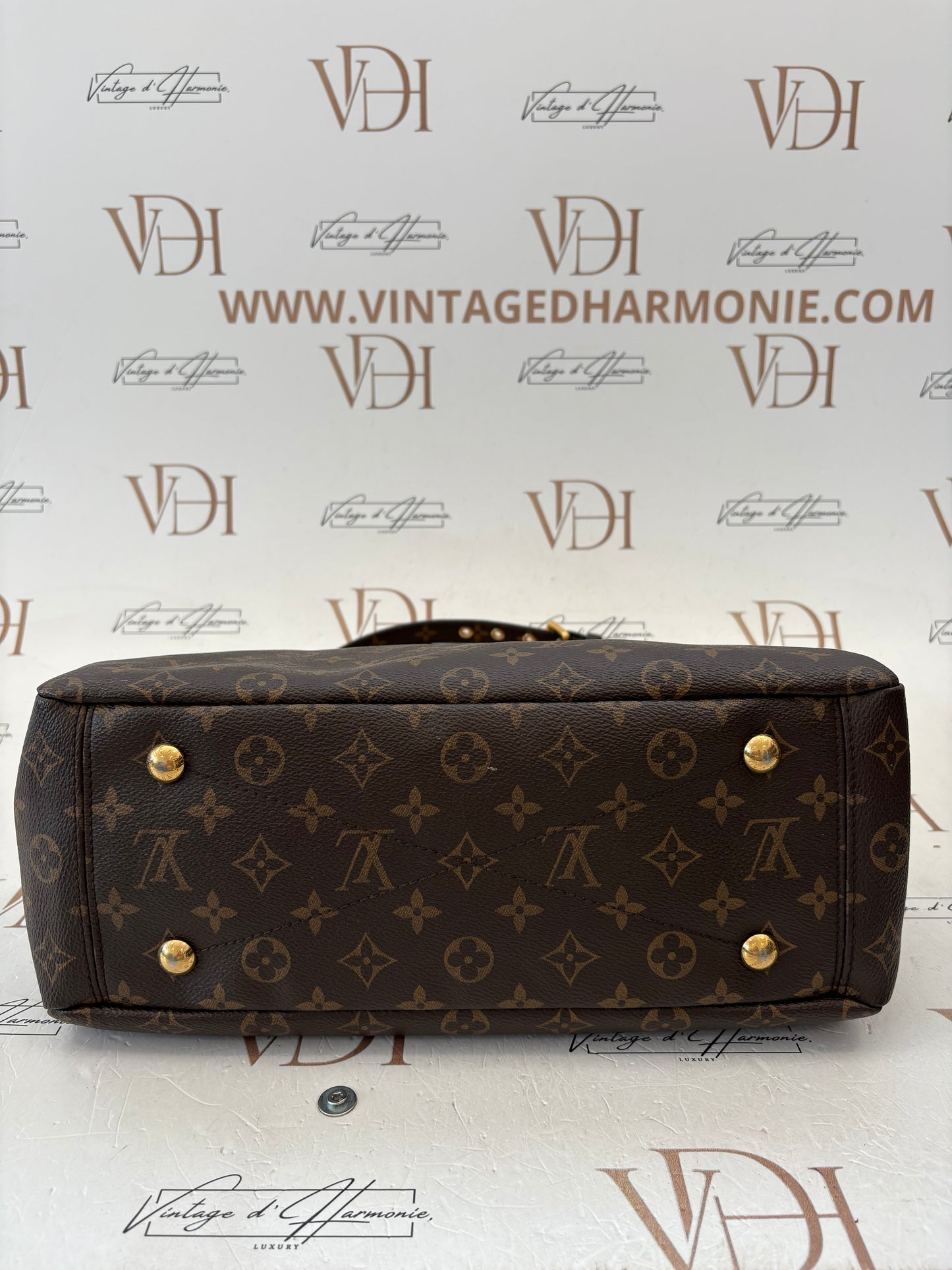 384141 - Louis Vuitton Pallas