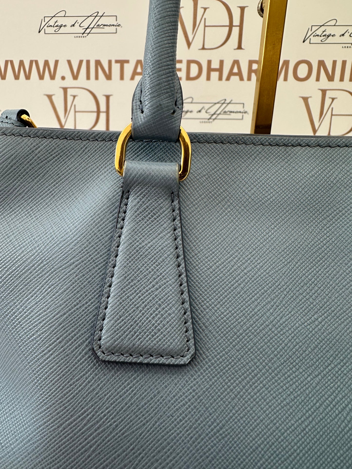 382868 - Prada Galleria