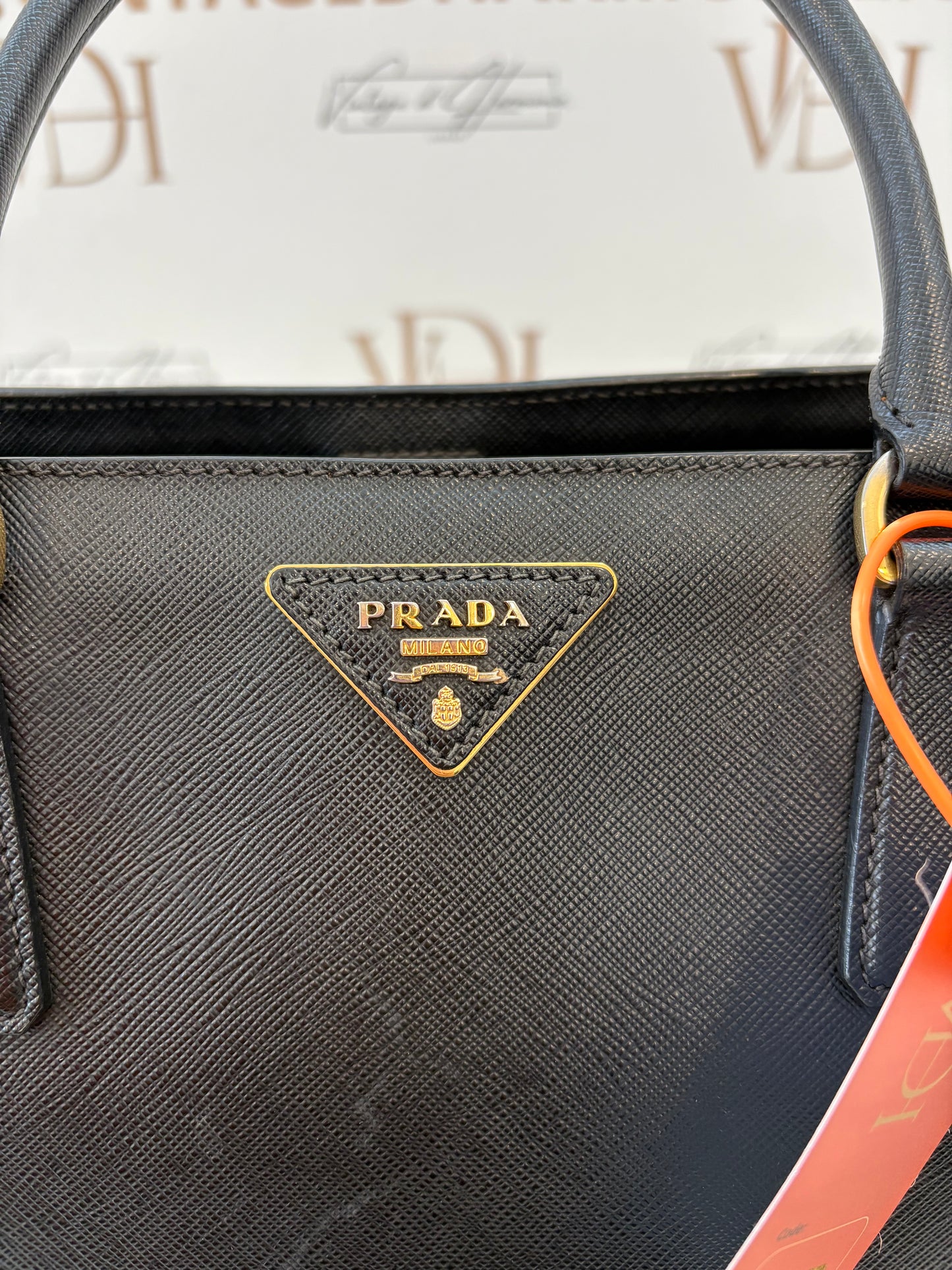 383698 - Prada Galleria Black