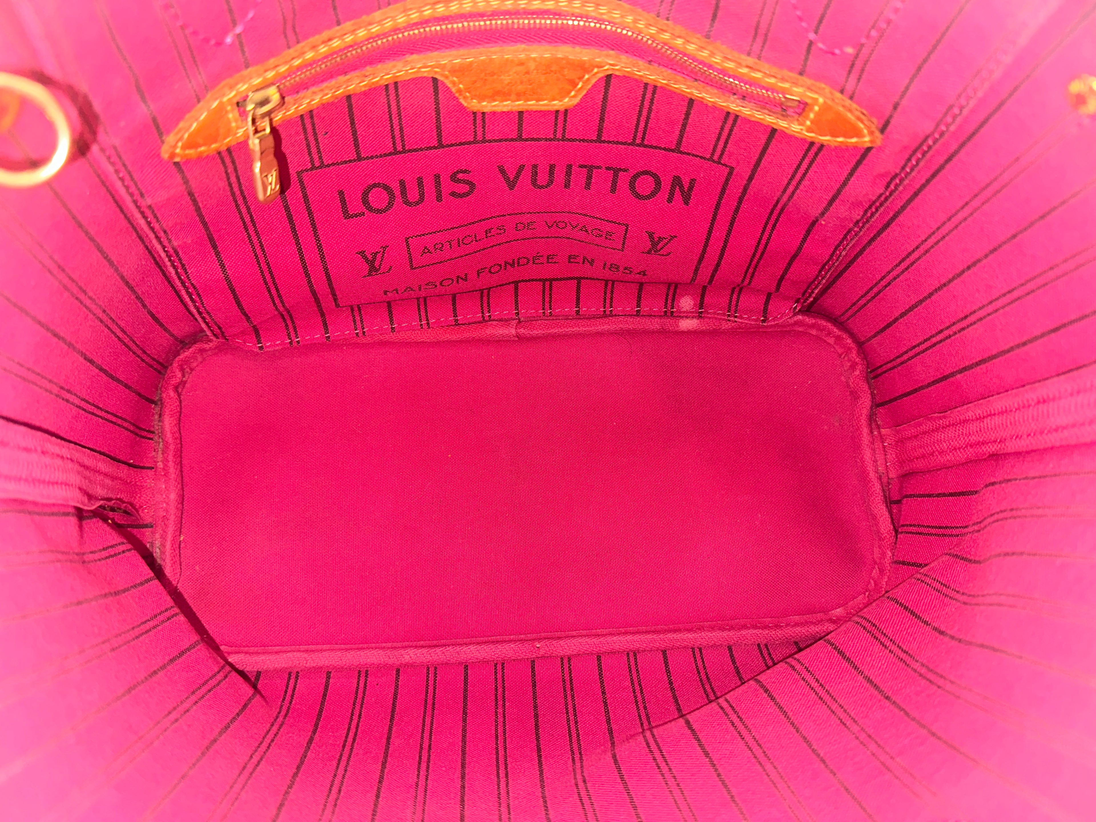 Louis Vuitton Neverfull PM