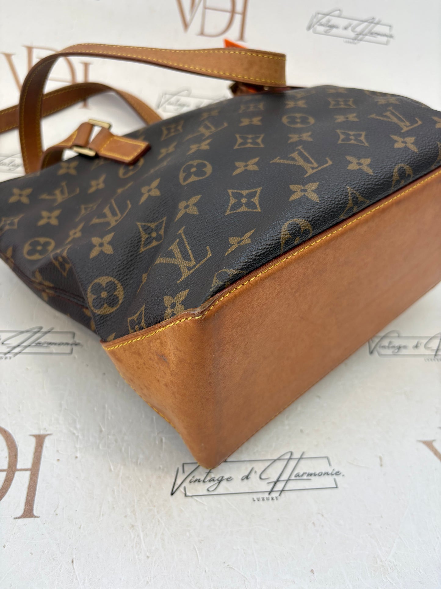 018343 - Louis Vuitton Cabas Piano