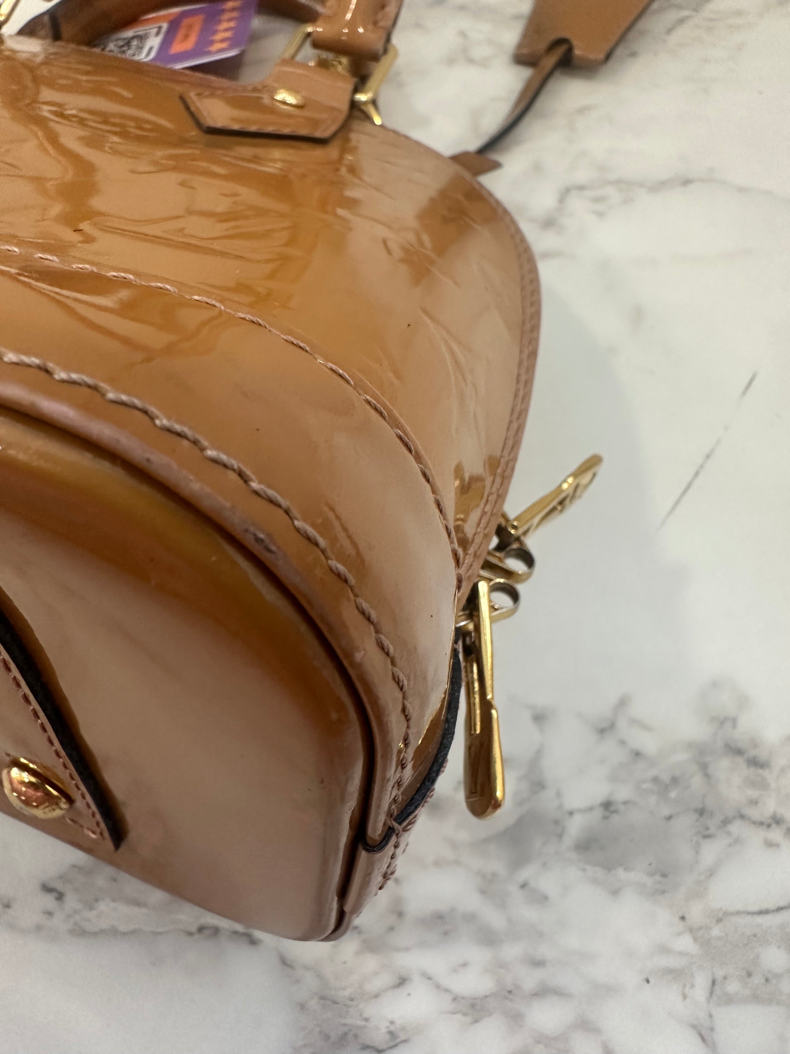 Louis Vuitton Alma BB Vernis Beige