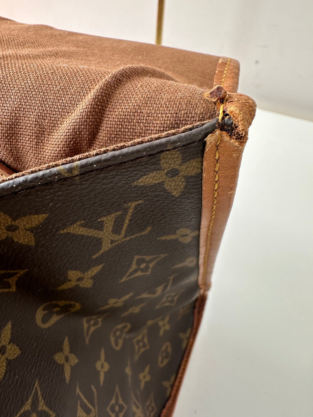 Louis Vuitton Beverly Business