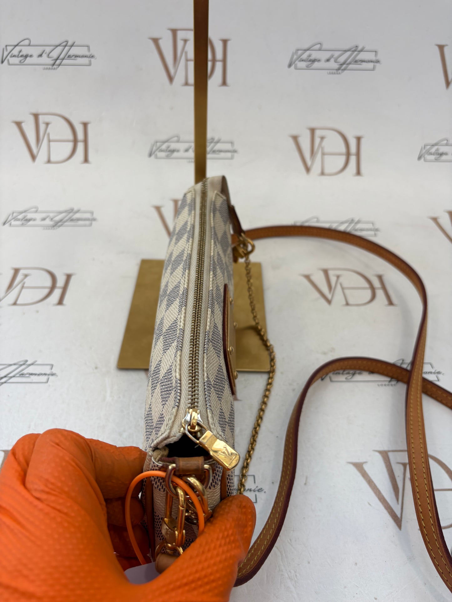 201424 - Louis Vuitton Eva