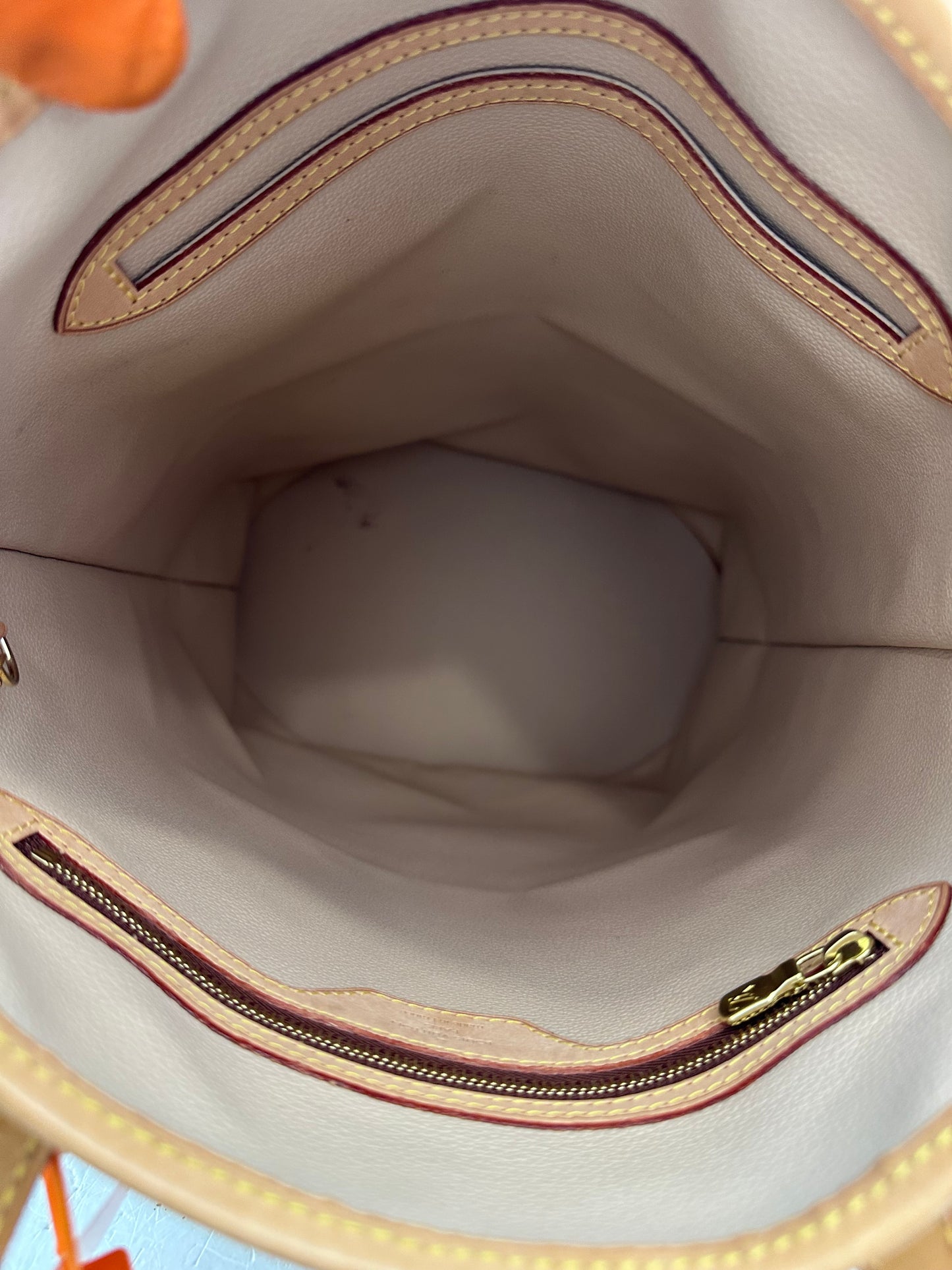 017785 - Louis Vuitton Bucket GM