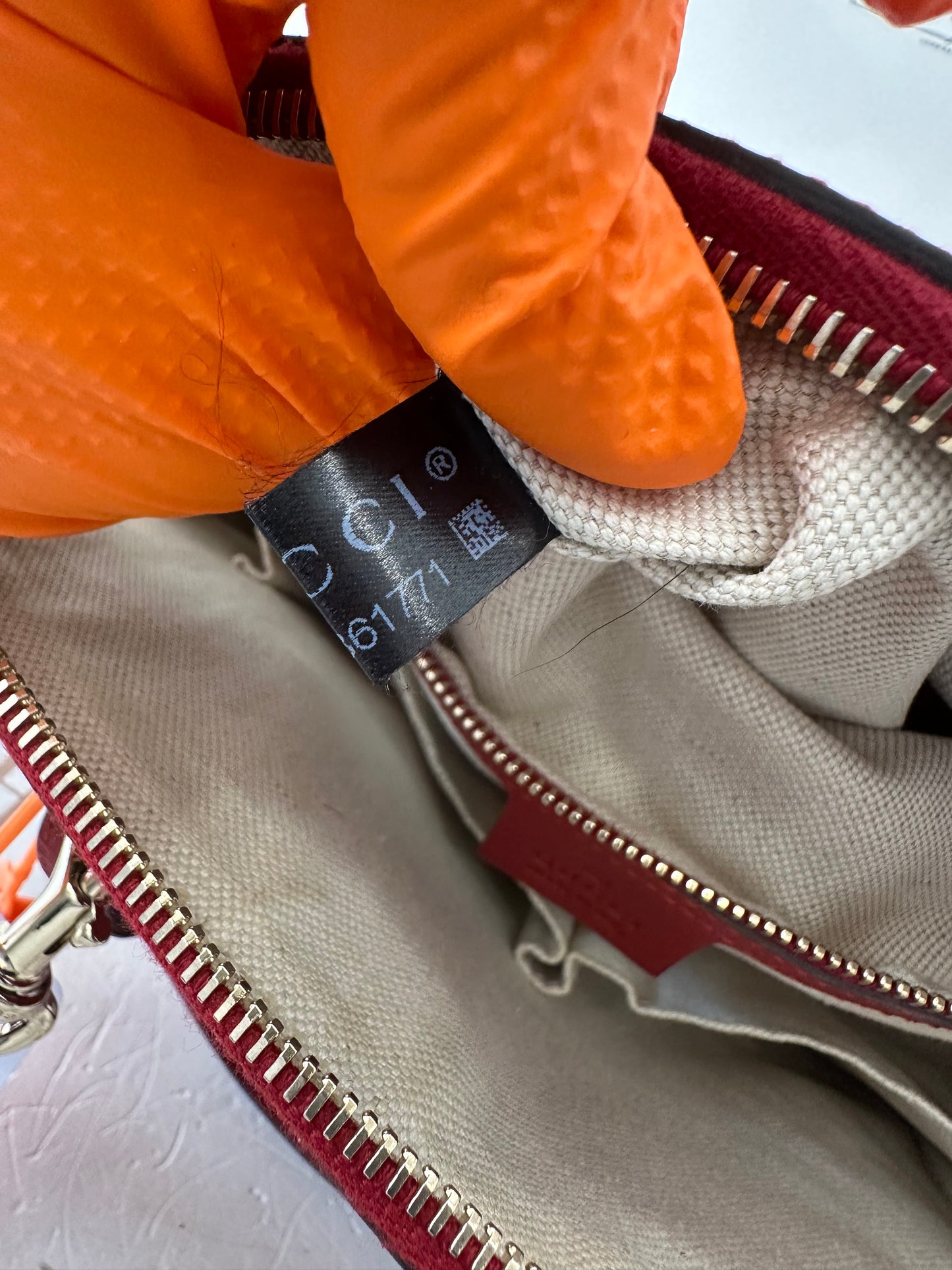 382585 - Gucci Microguccissima