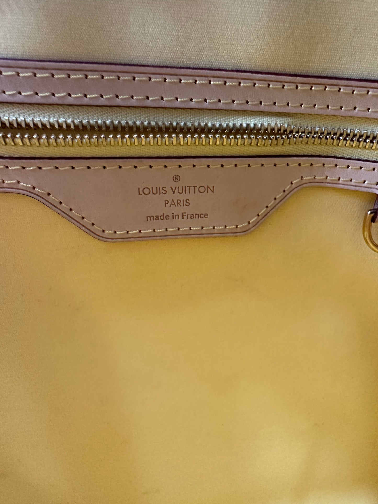 382690 - Louis Vuitton Brea