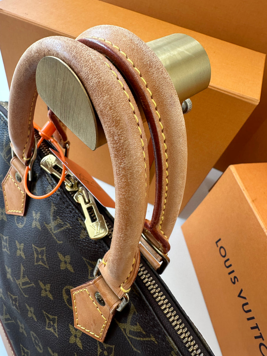 Louis Vuitton Alma