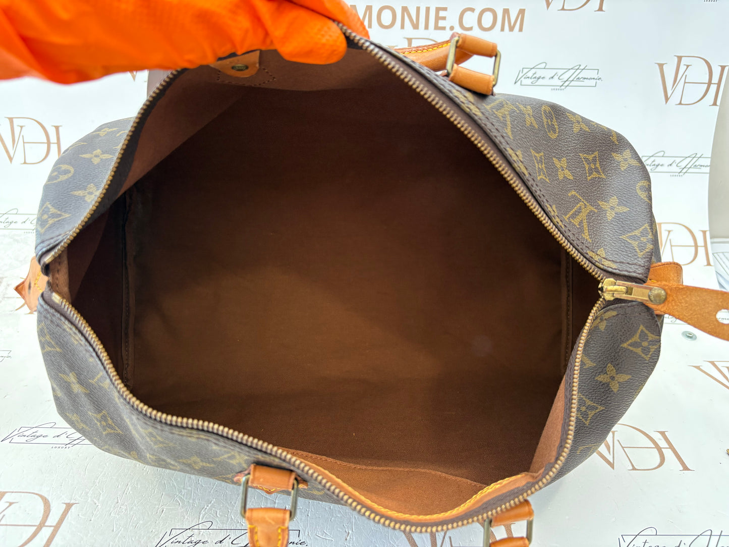 018112 - Louis Vuitton Speedy 40
