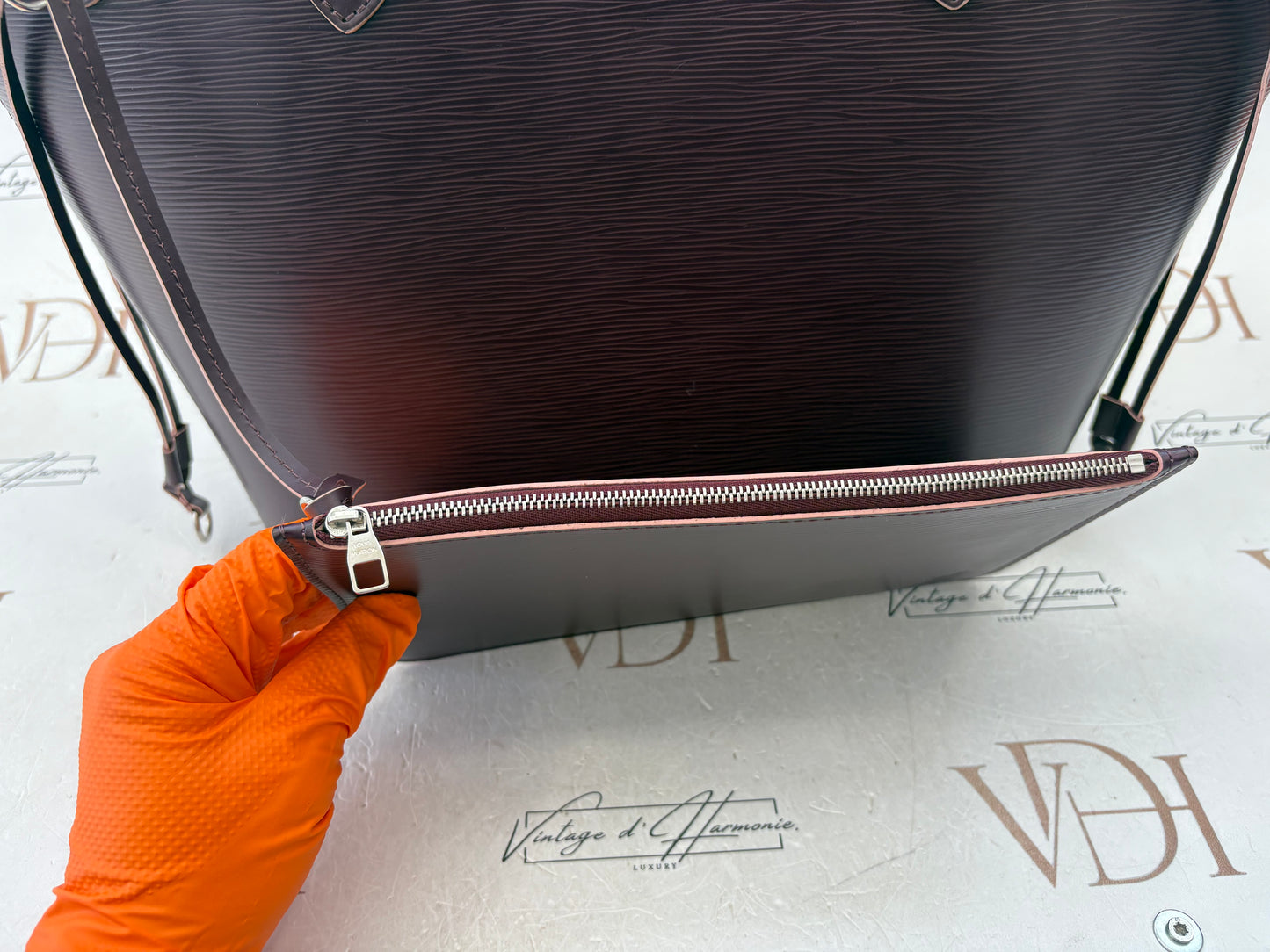 018040 - Louis Vuitton Epi Neverfull MM