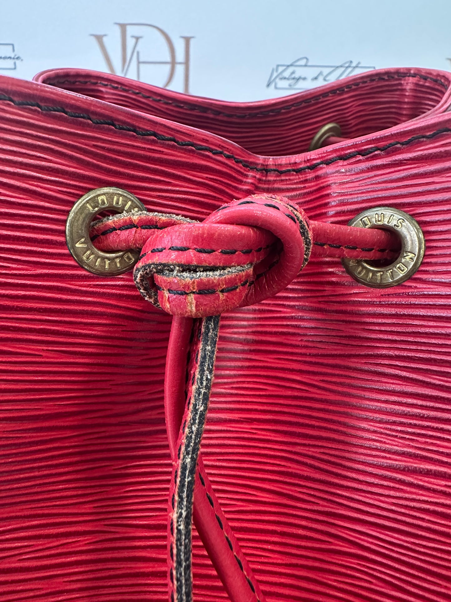017924 - Louis Vuitton Red Epi