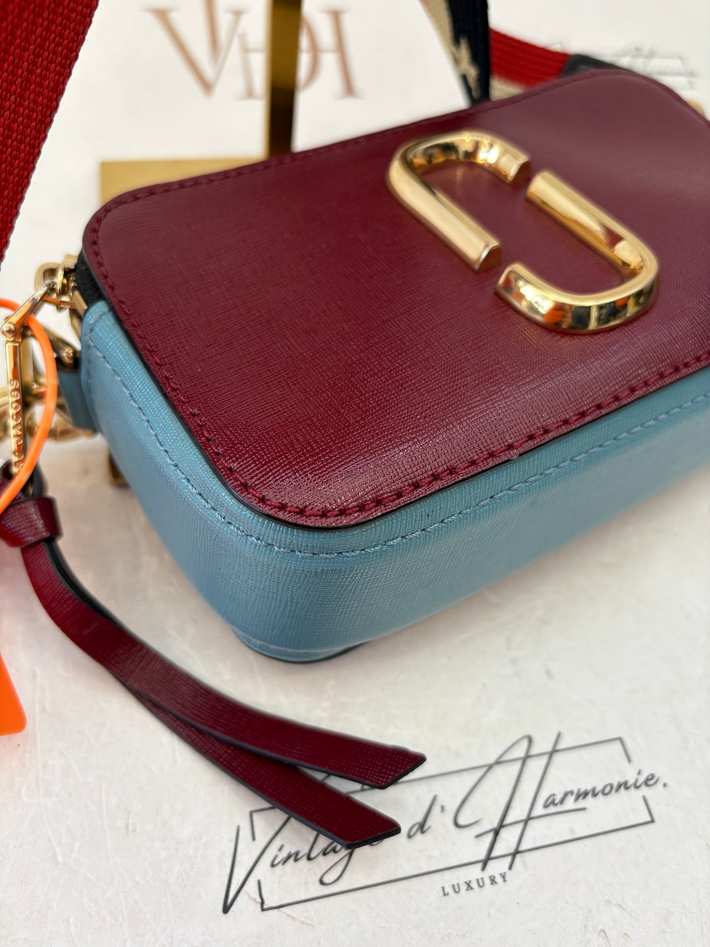 382203 - Marc Jacobs Snapshot