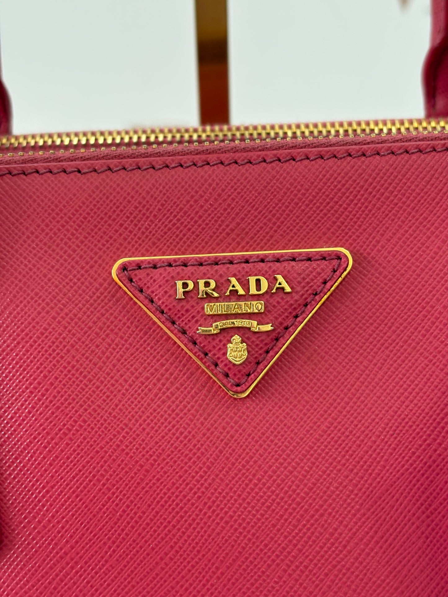 200888 - Prada Galleria