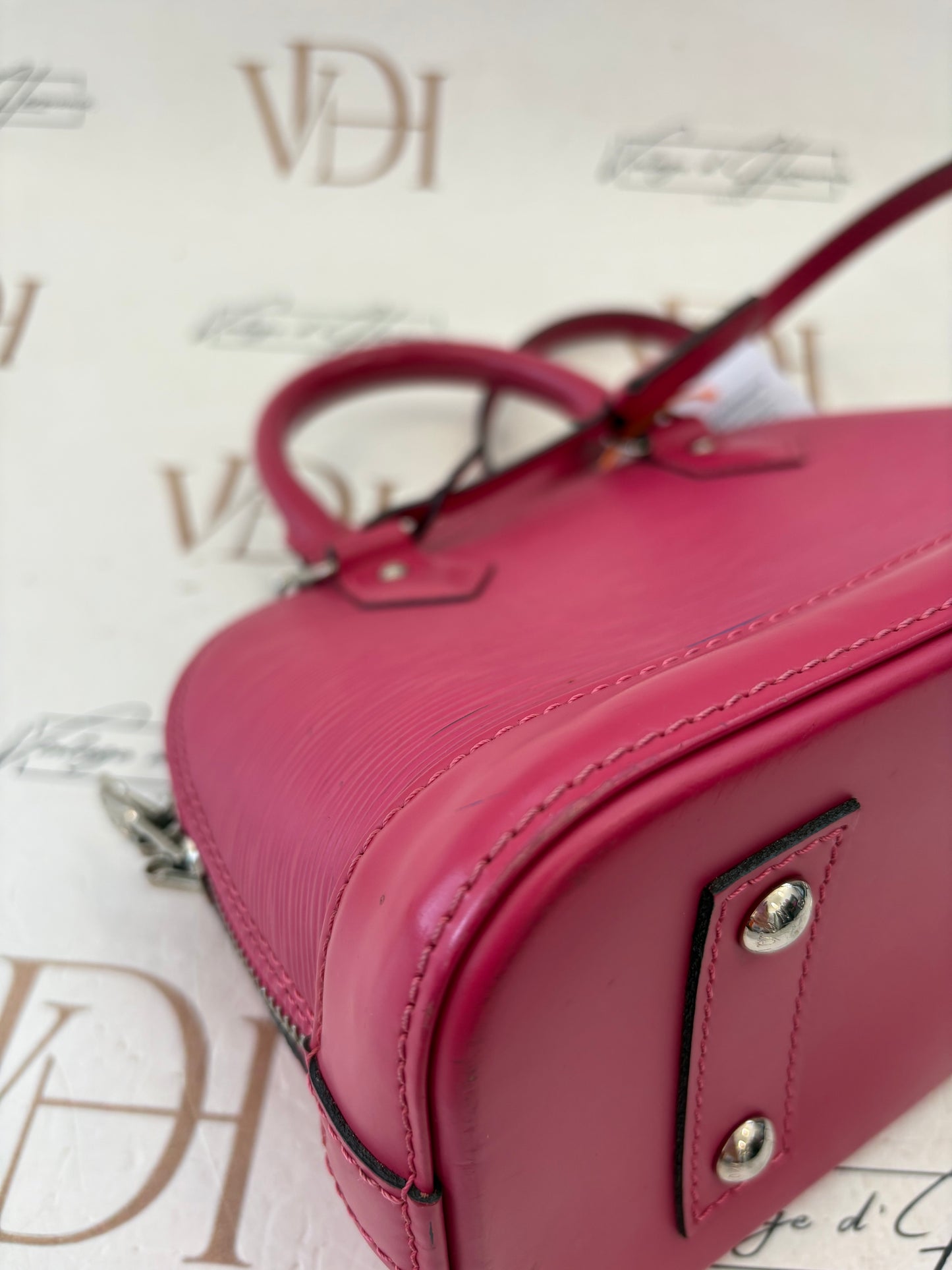 200819 - LV alma bb