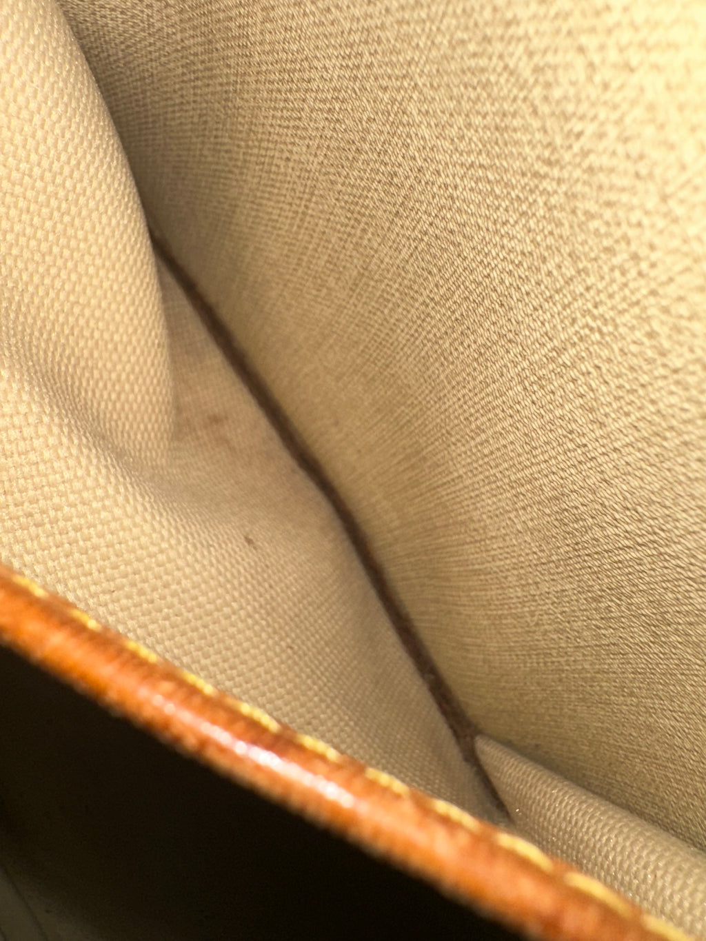 Louis Vuitton Deauville