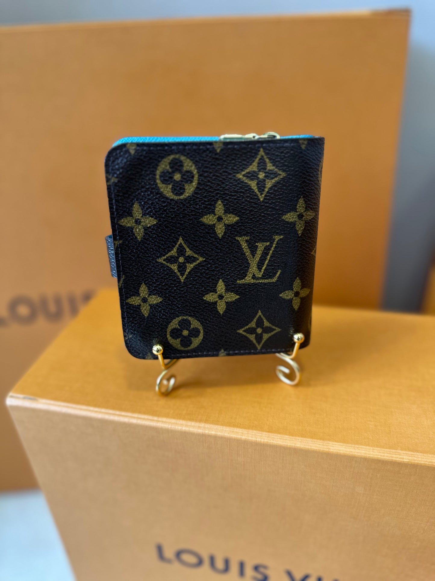 Louis Vuitton Wallet Groom