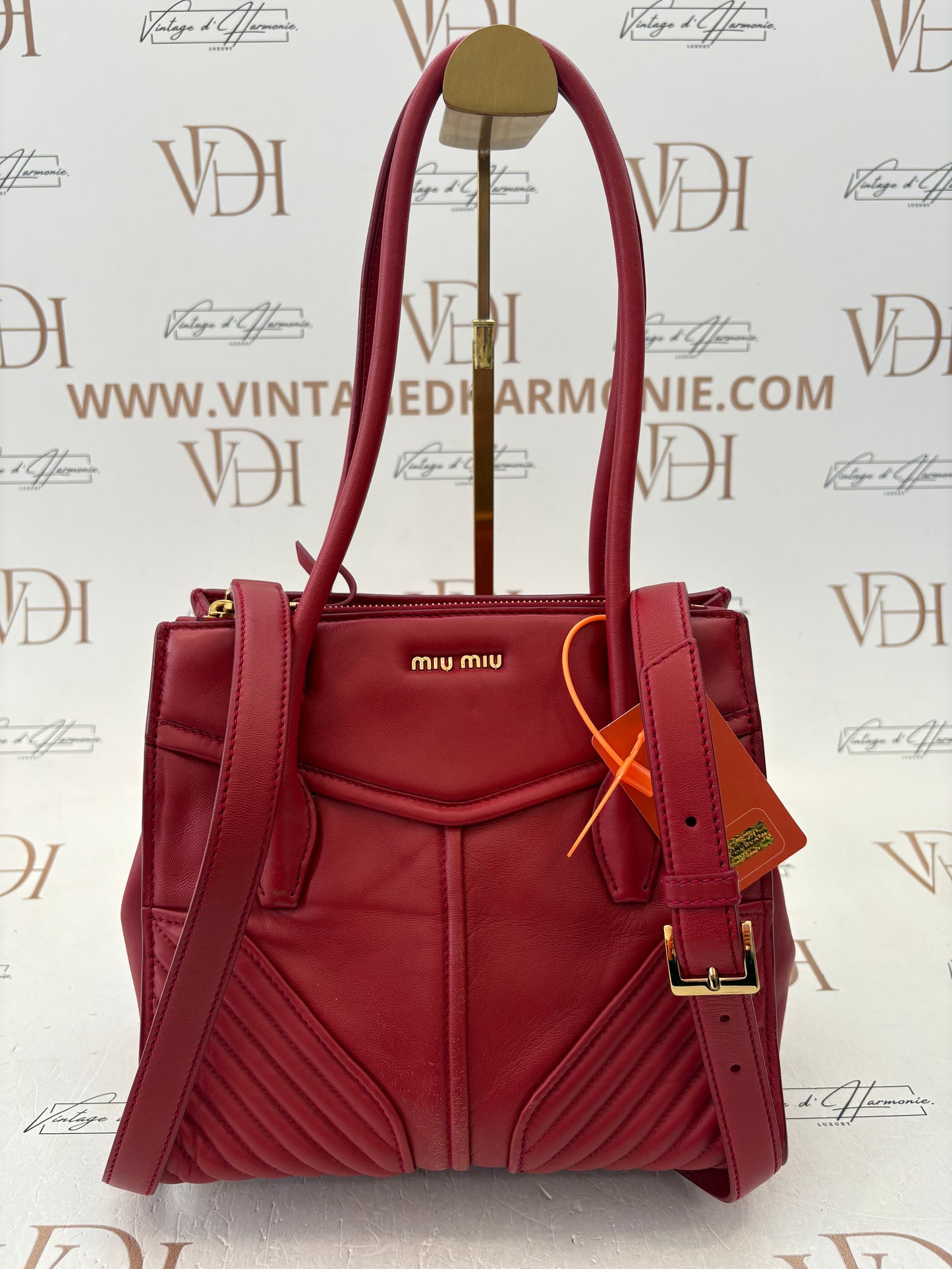 384120 - Miu Miu Red