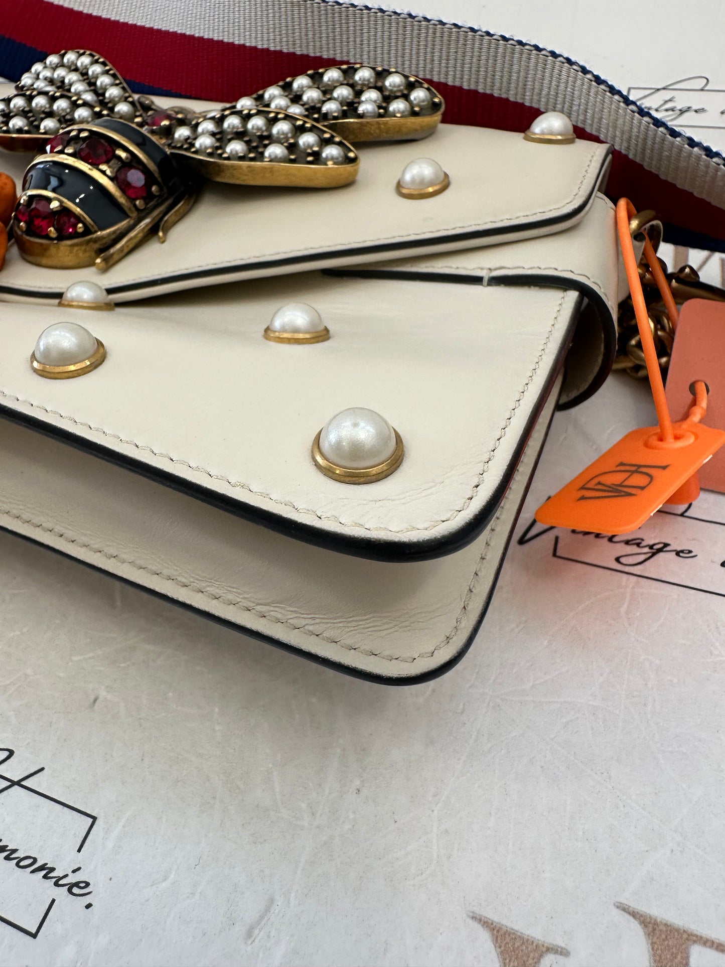 382783 - Gucci Queen Margaret