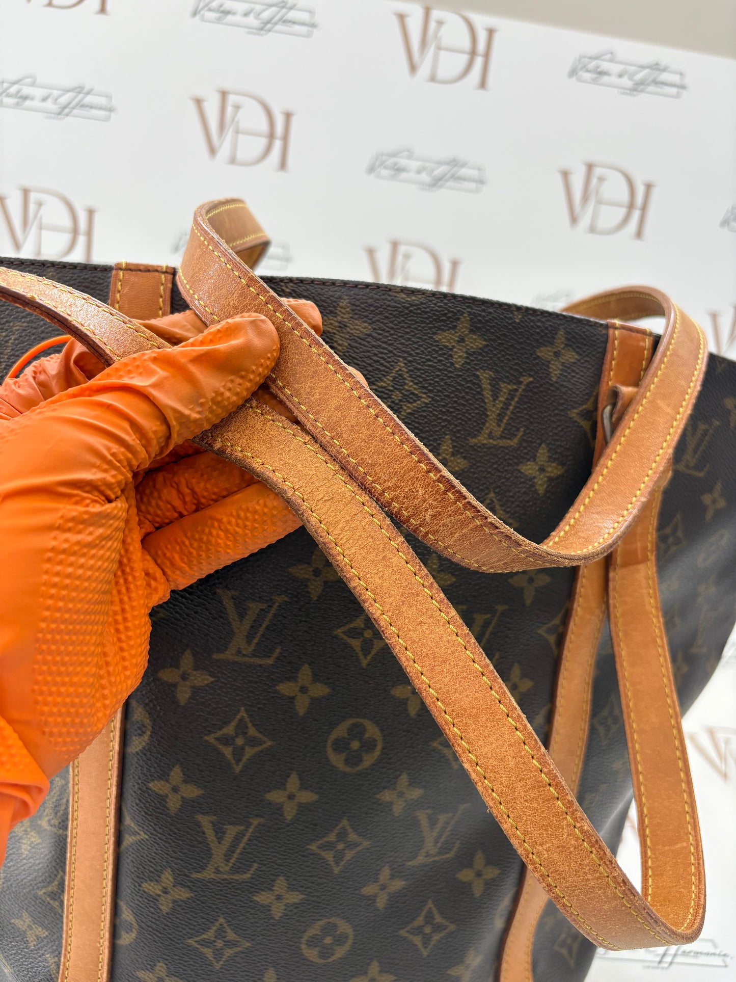 019008 - Louis Vuitton Sac Shopping
