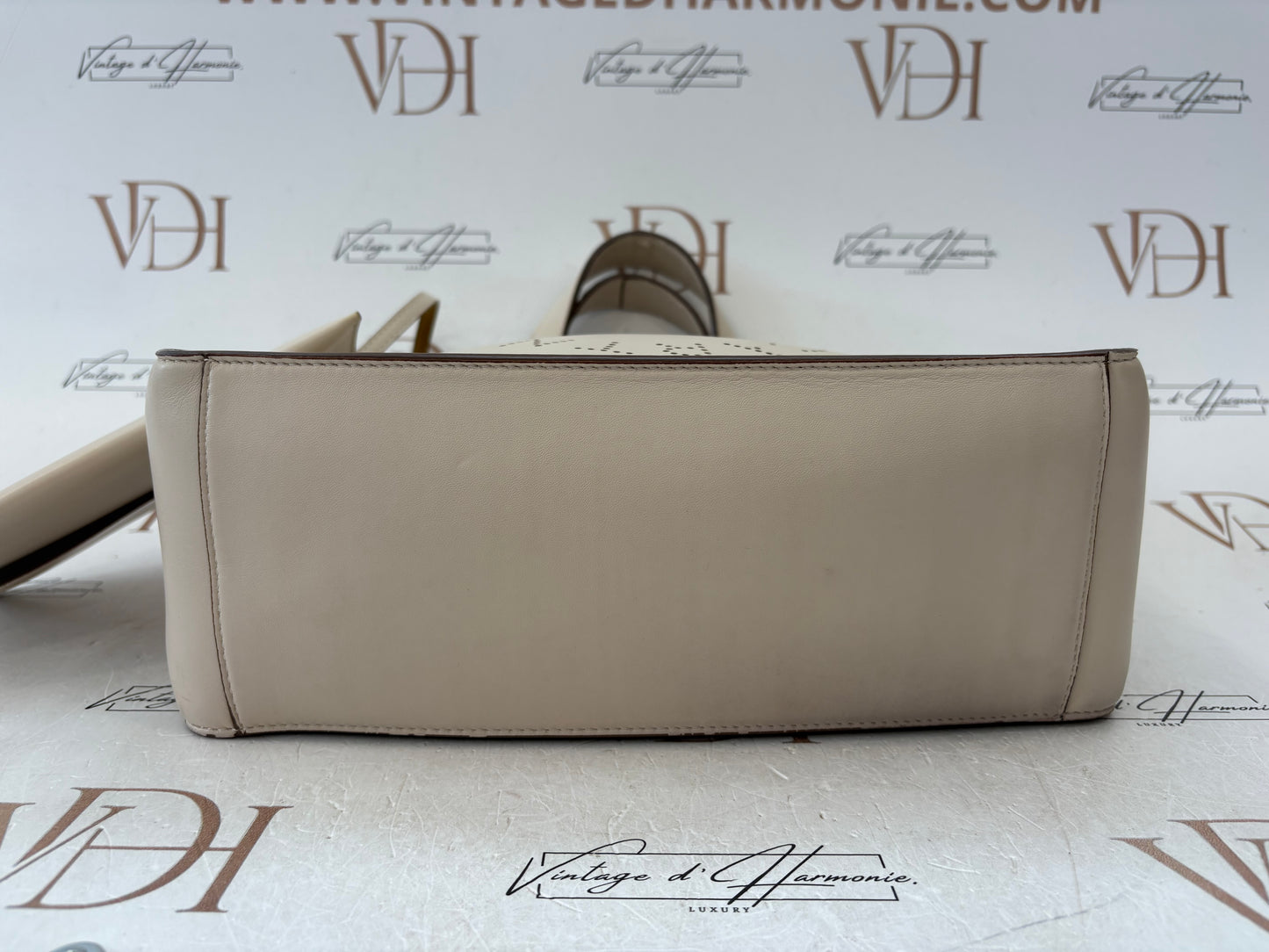 018087 - Stella McCartney Beige