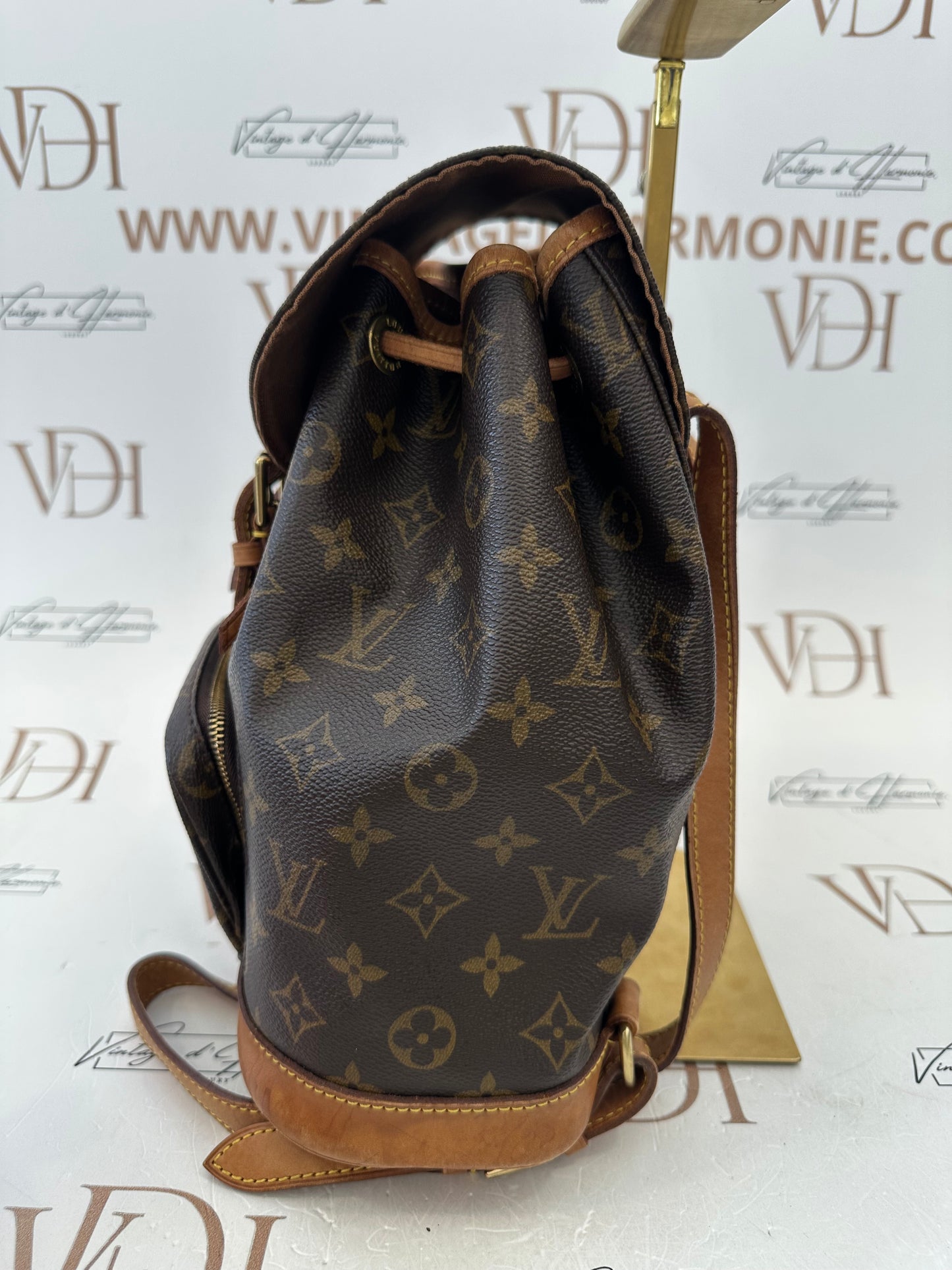 016867 - Louis Vuitton Montsouris MM
