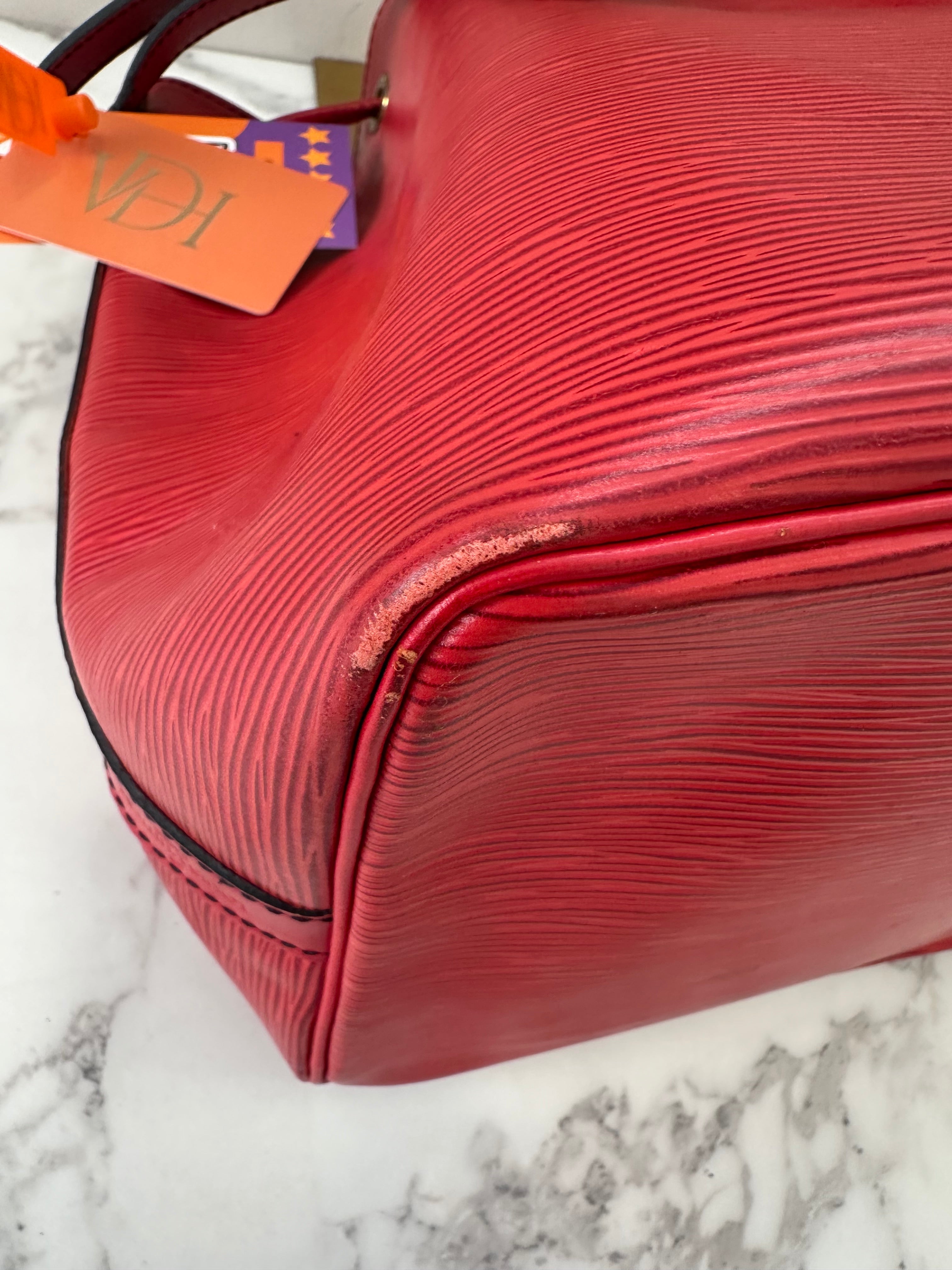 Louis Vuitton Noé Epi Red