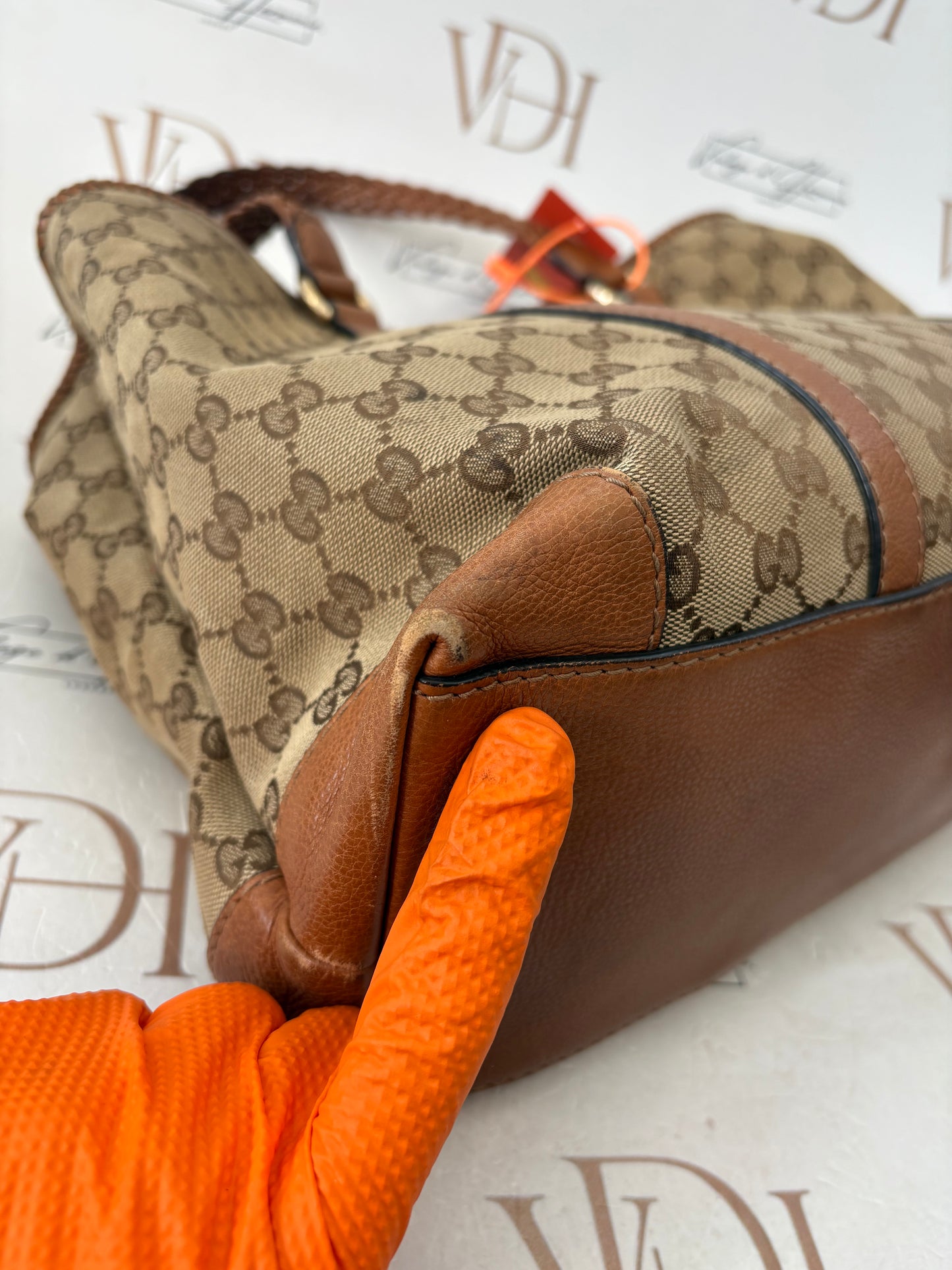 383429 - Gucci Brown