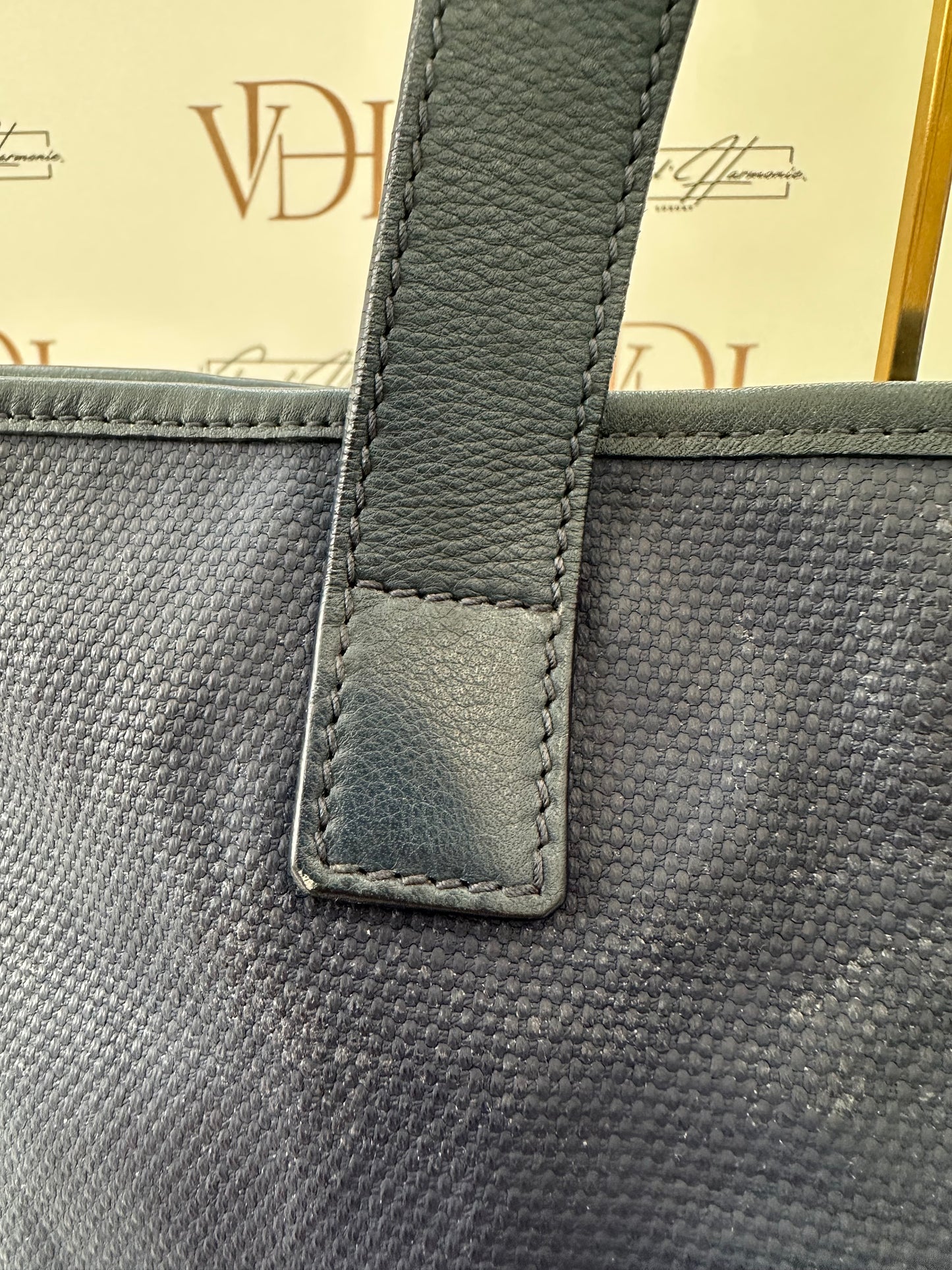 102619 - Saint Laurent Y-Stitch