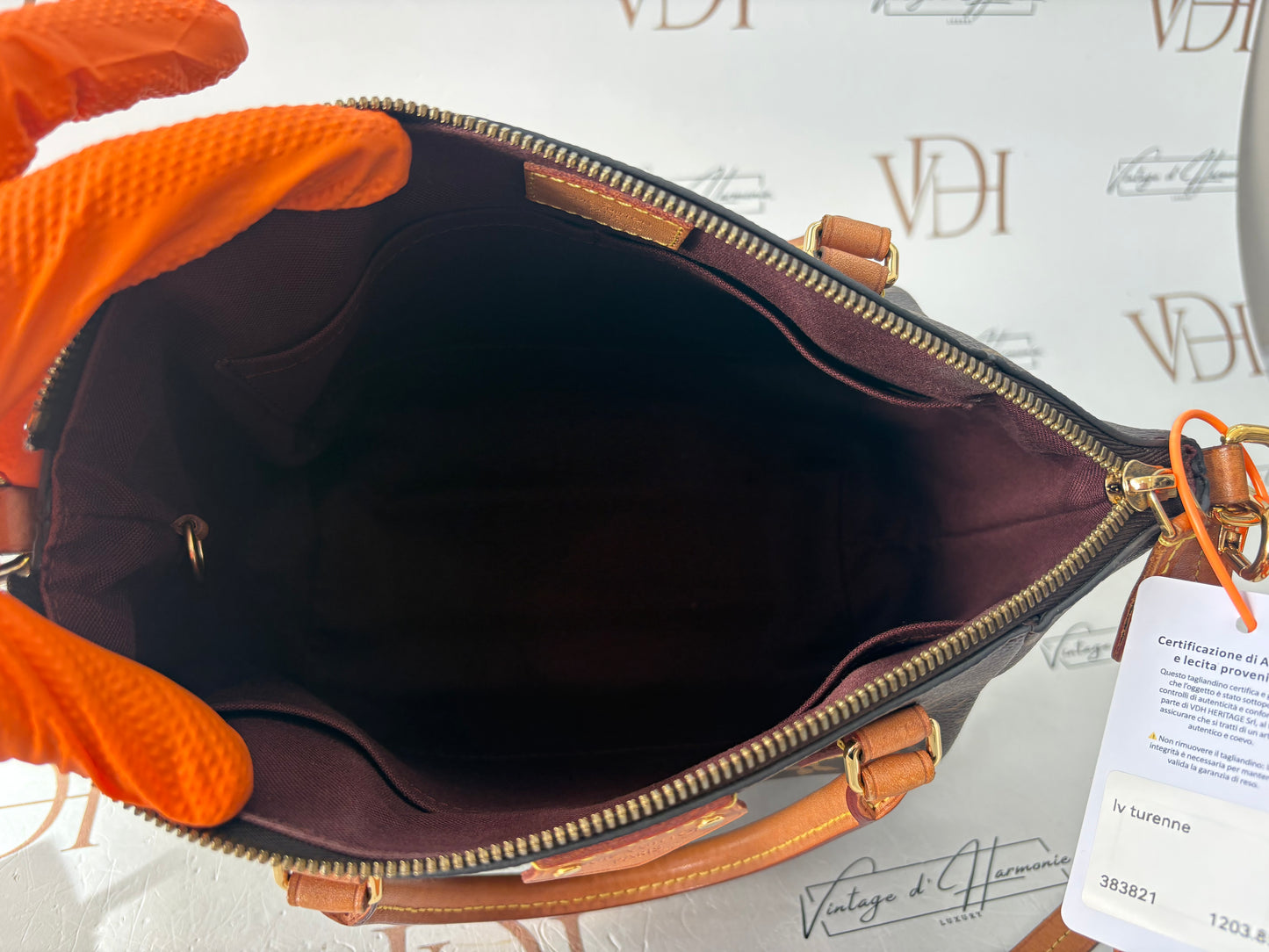 383821 - Louis Vuitton Turenne