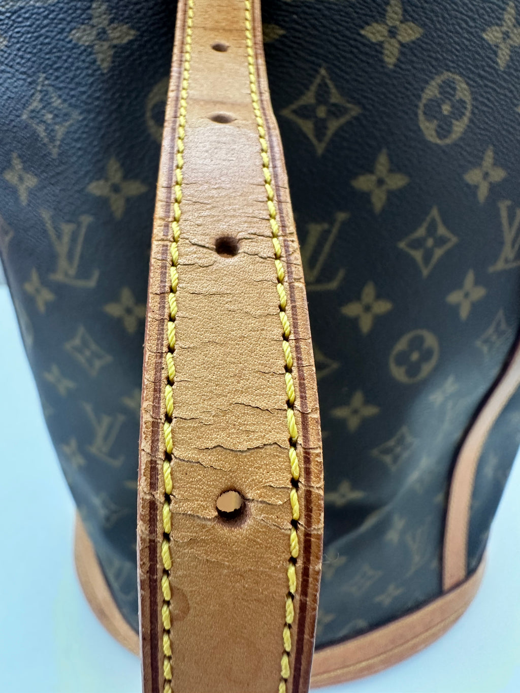 Louis Vuitton Bucket GM