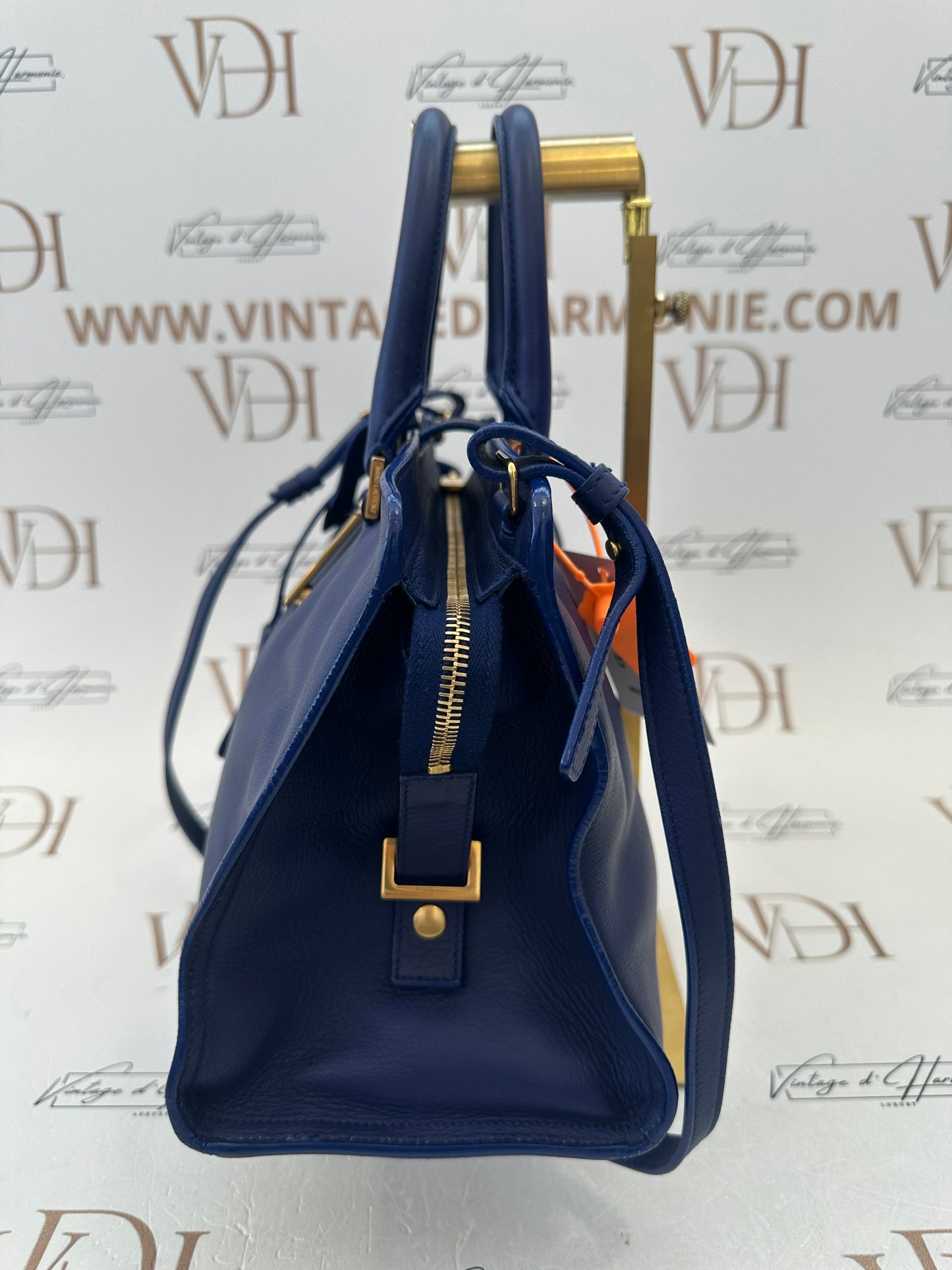 382310 - Saint Laurent Y-Ligne