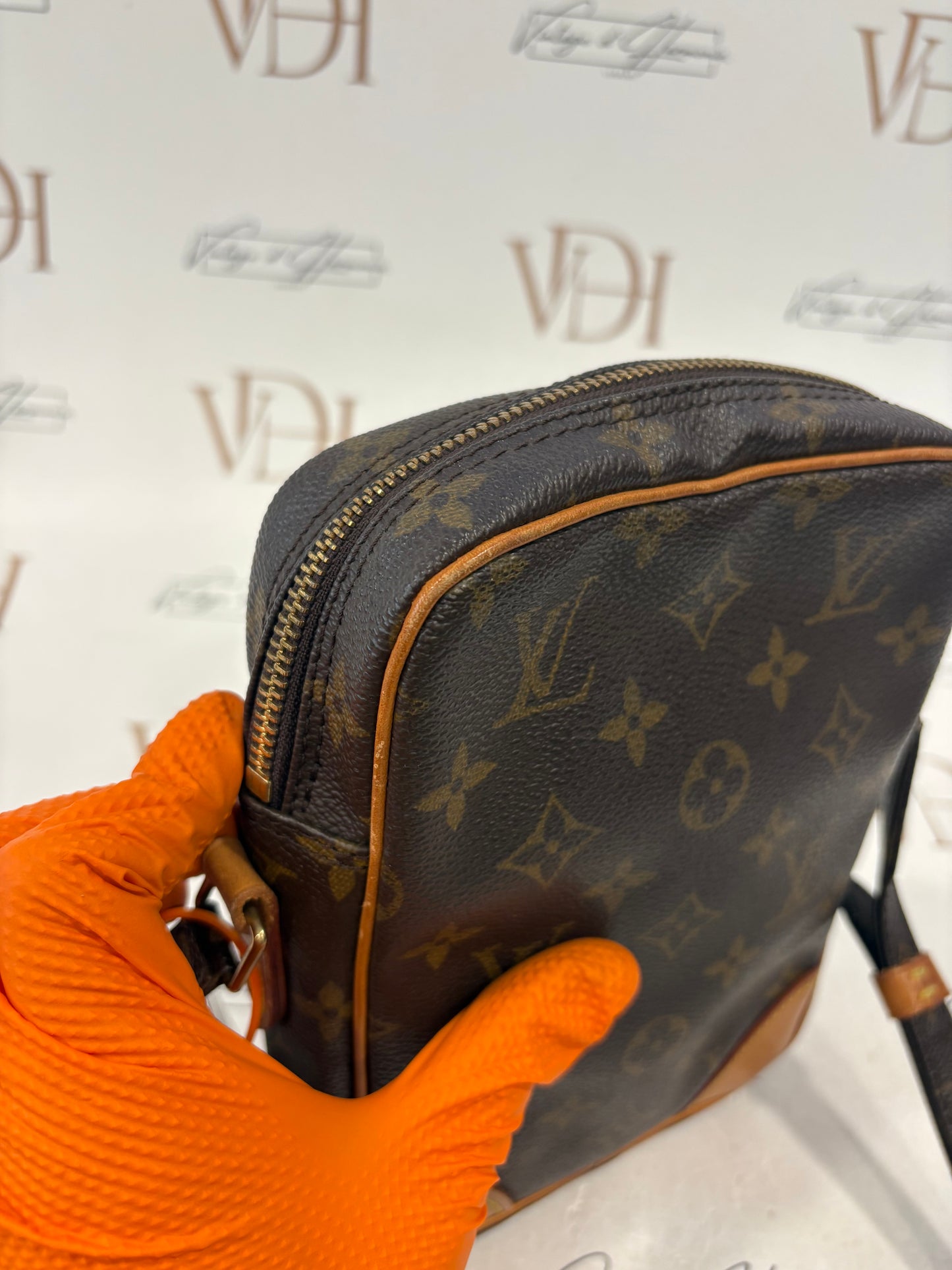 018919 - Louis Vuitton Danube