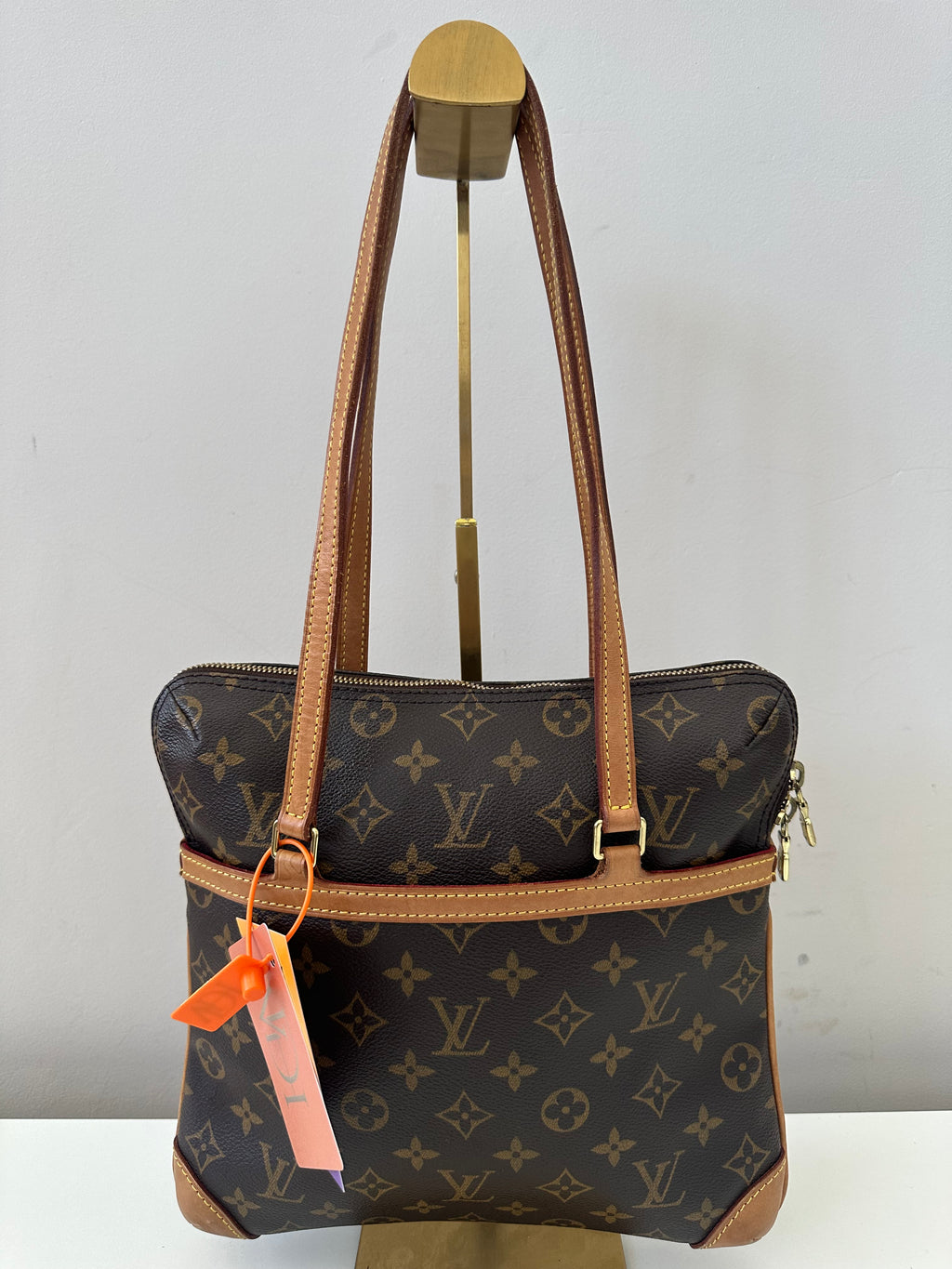 Louis Vuitton Coussin GM