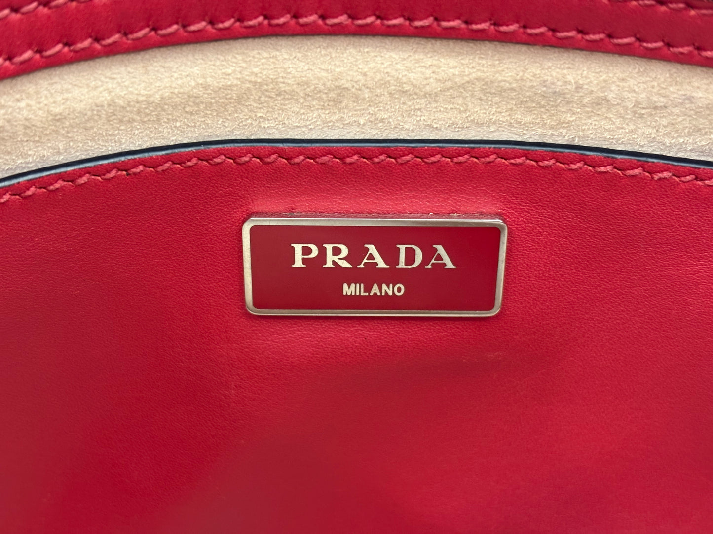 201300 - Prada Galleria Red