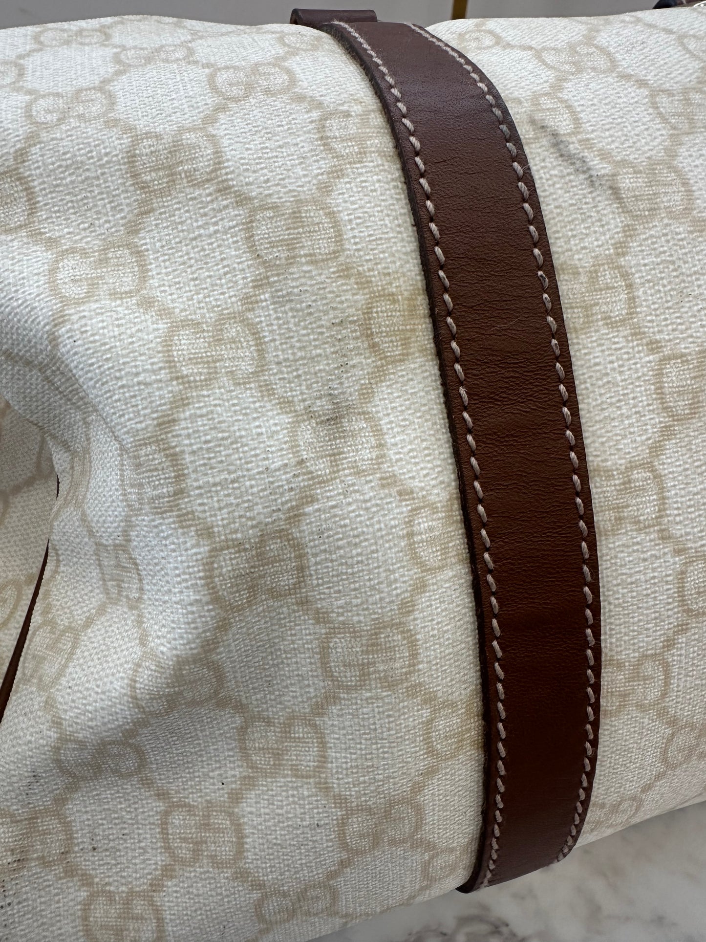 Gucci White