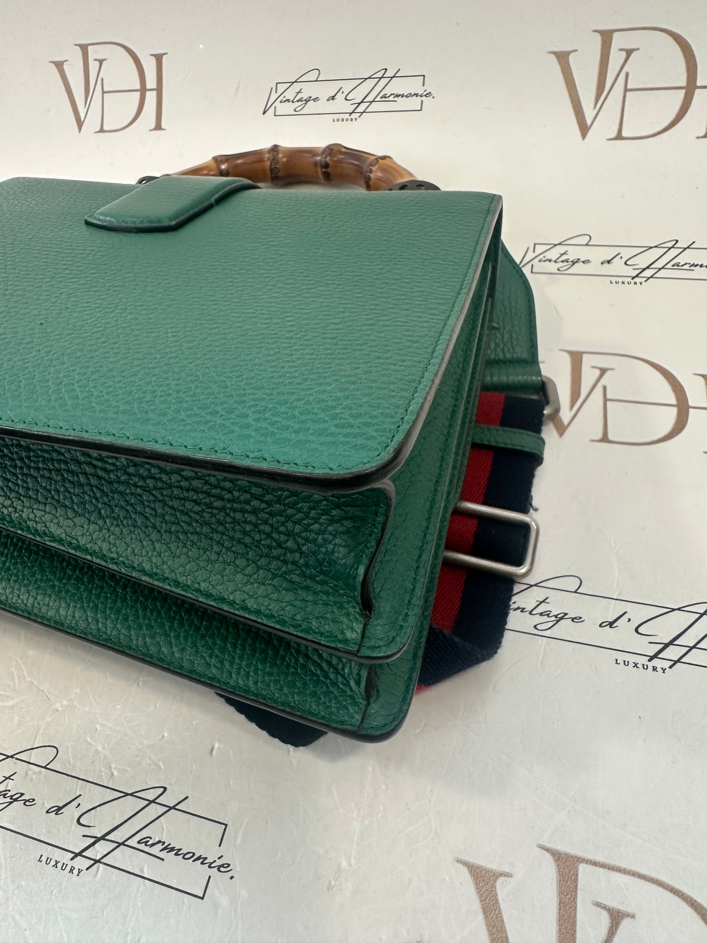 382987 - Gucci Dionysus